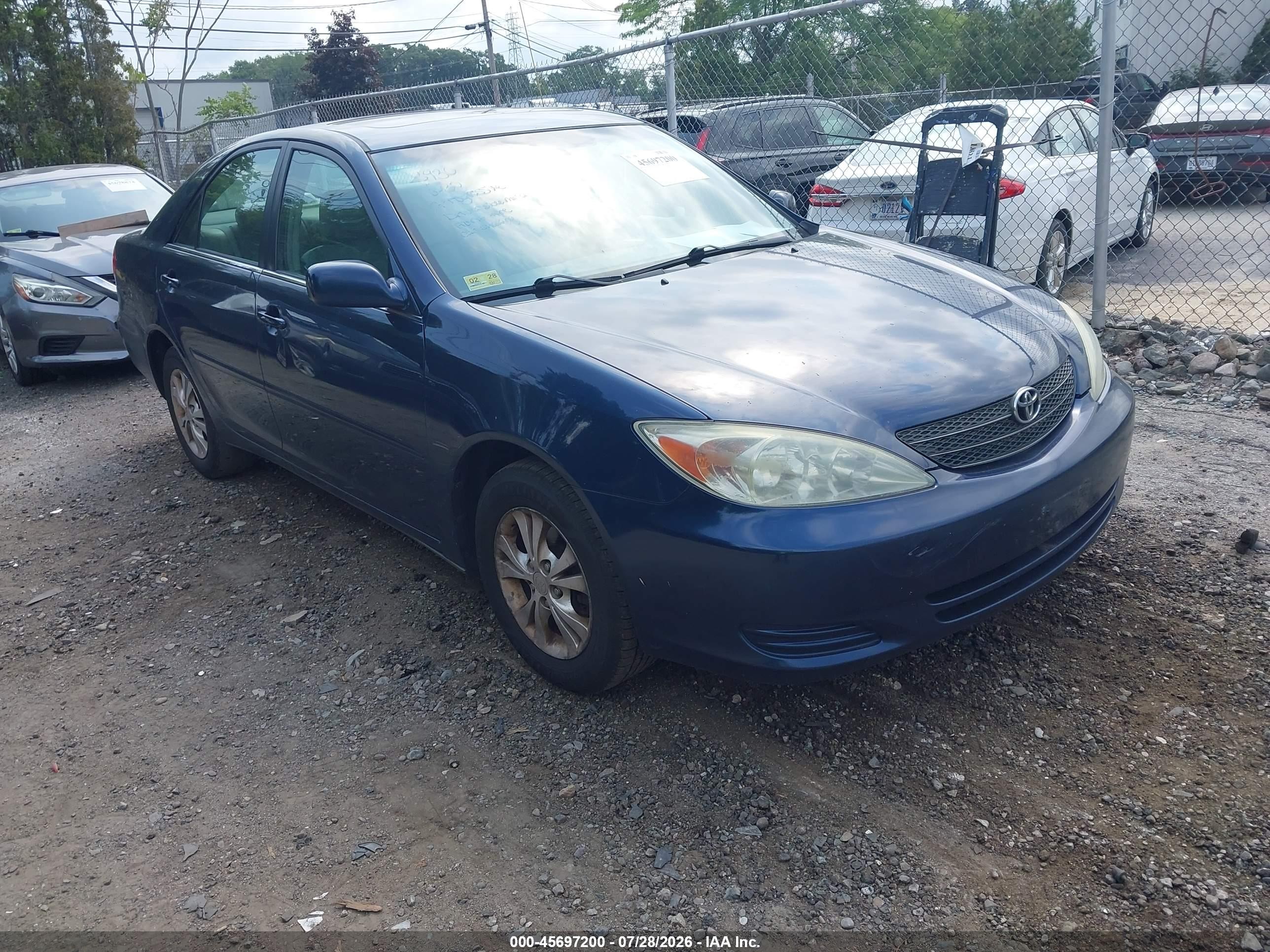 2004 Toyota Camry Le V6 Blue vin: 4T1BF32KX4U078366