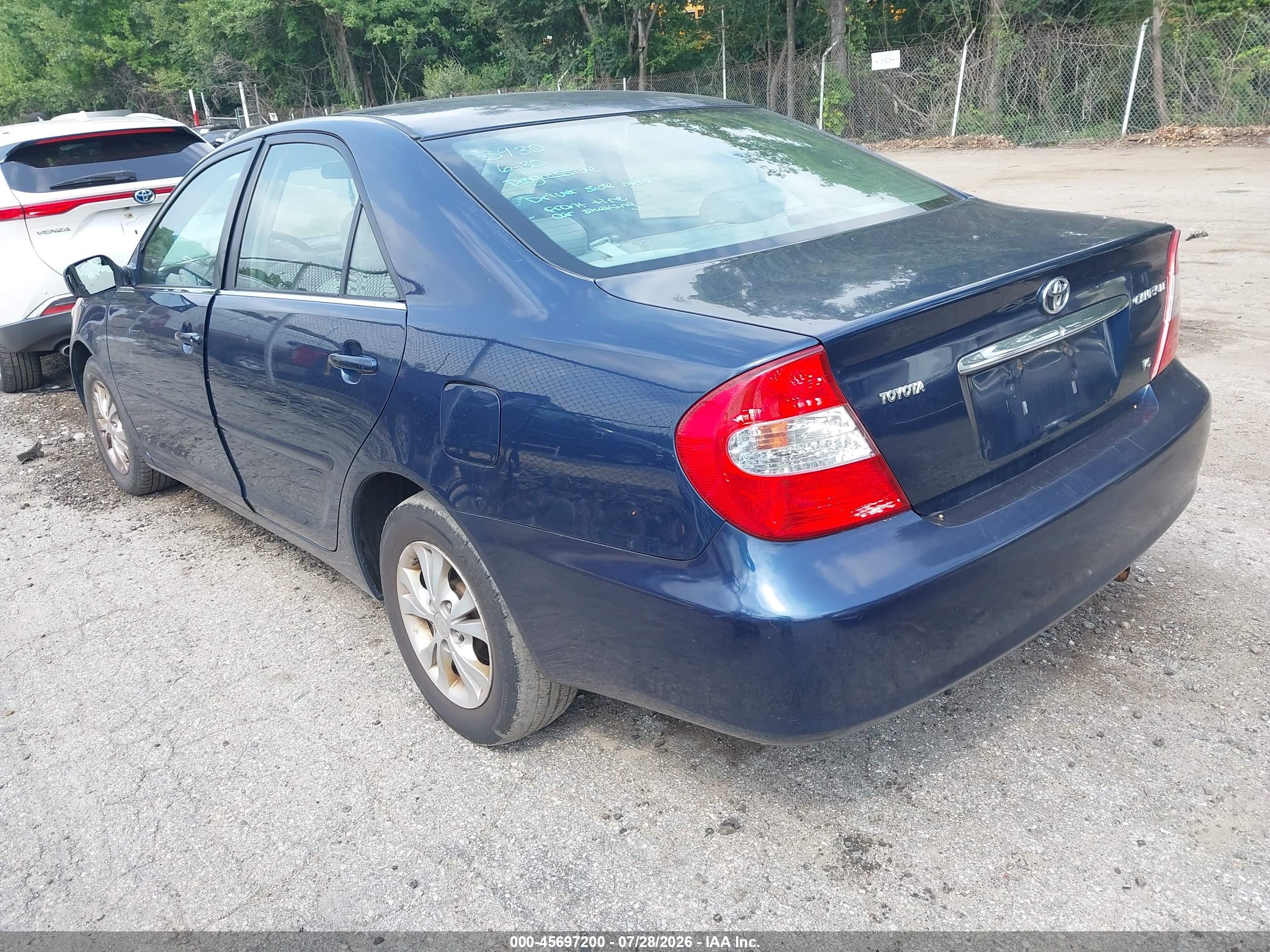 2004 Toyota Camry Le V6 Blue vin: 4T1BF32KX4U078366