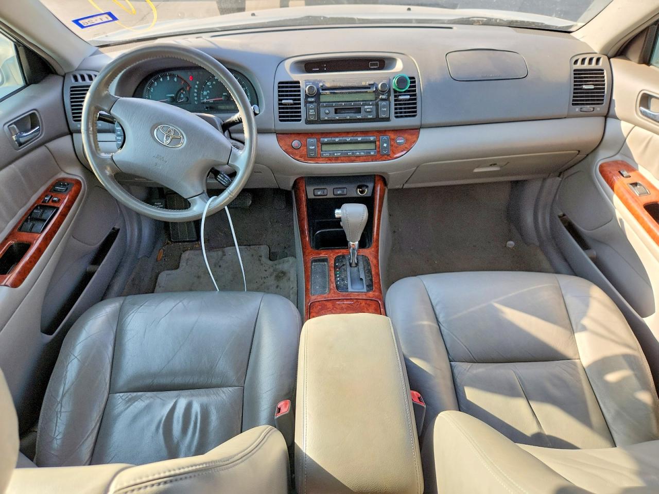 2004 Toyota Camry Xle V6 Silver vin: 4T1BF32KX4U567964