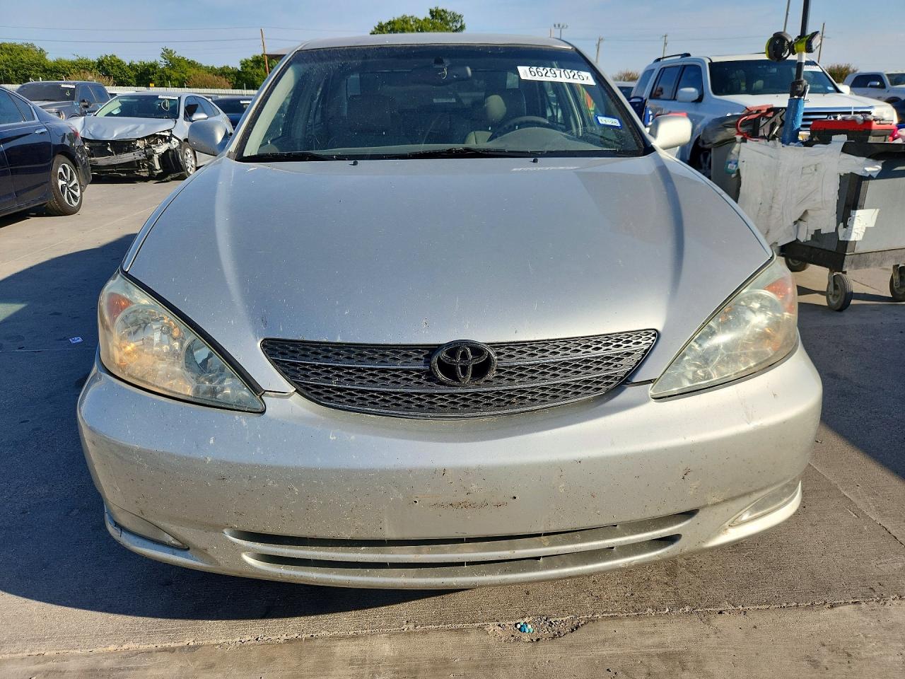 2004 Toyota Camry Xle V6 Silver vin: 4T1BF32KX4U567964