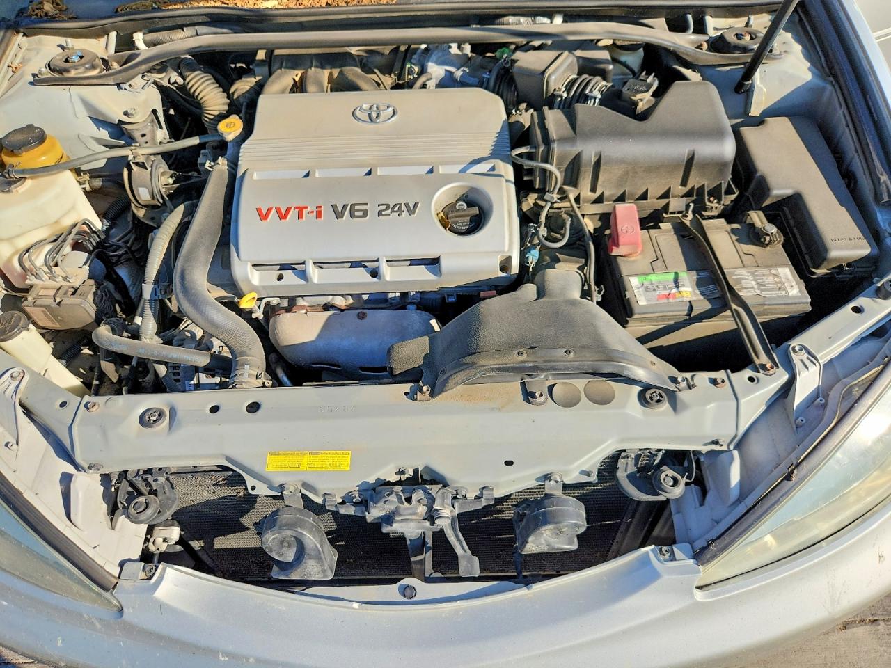 2004 Toyota Camry Xle V6 Silver vin: 4T1BF32KX4U567964