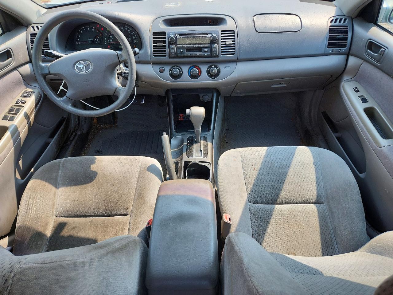 2004 Toyota Camry Le V6 Gray vin: 4T1BF32KX4U577118