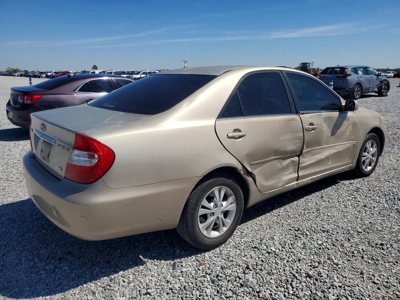2004 Toyota Camry Серебряный vin: 4T1BF32KX4U579841