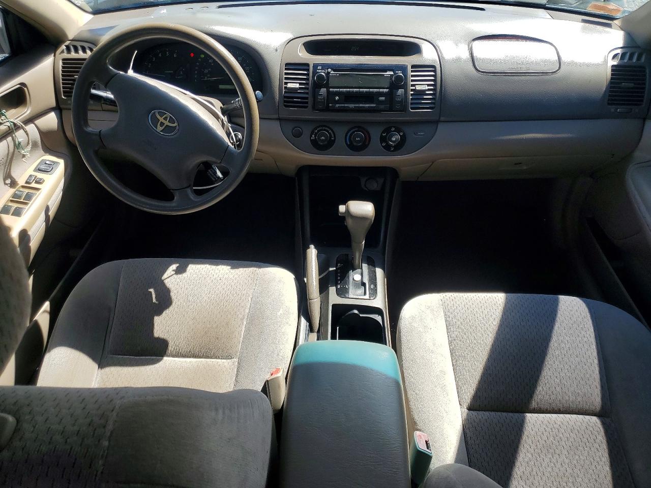 2004 Toyota Camry Серебряный vin: 4T1BF32KX4U579841