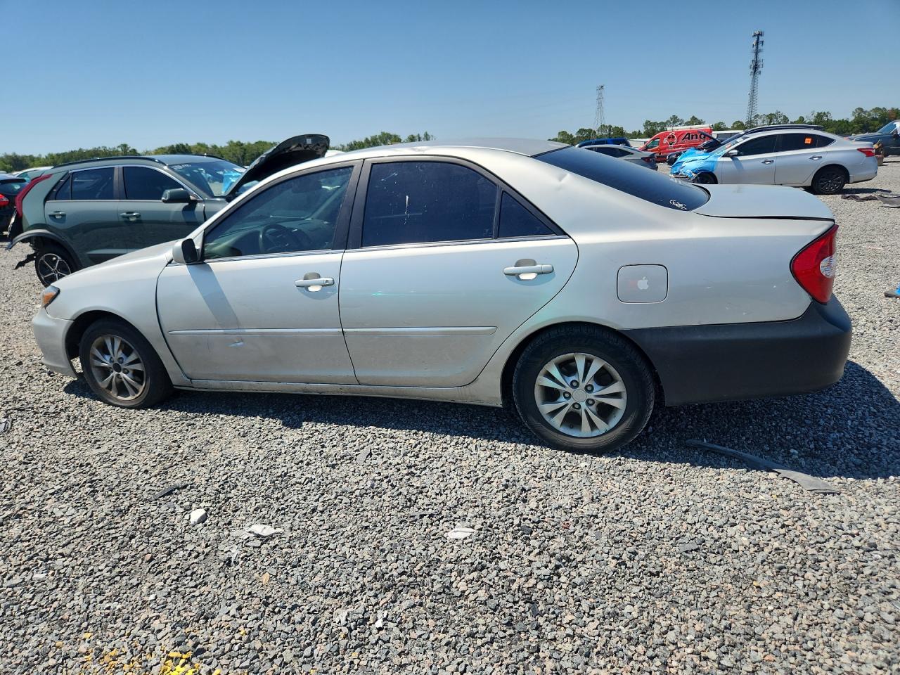 2004 Toyota Camry Le V6 Серебряный vin: 4T1BF32KX4U582321