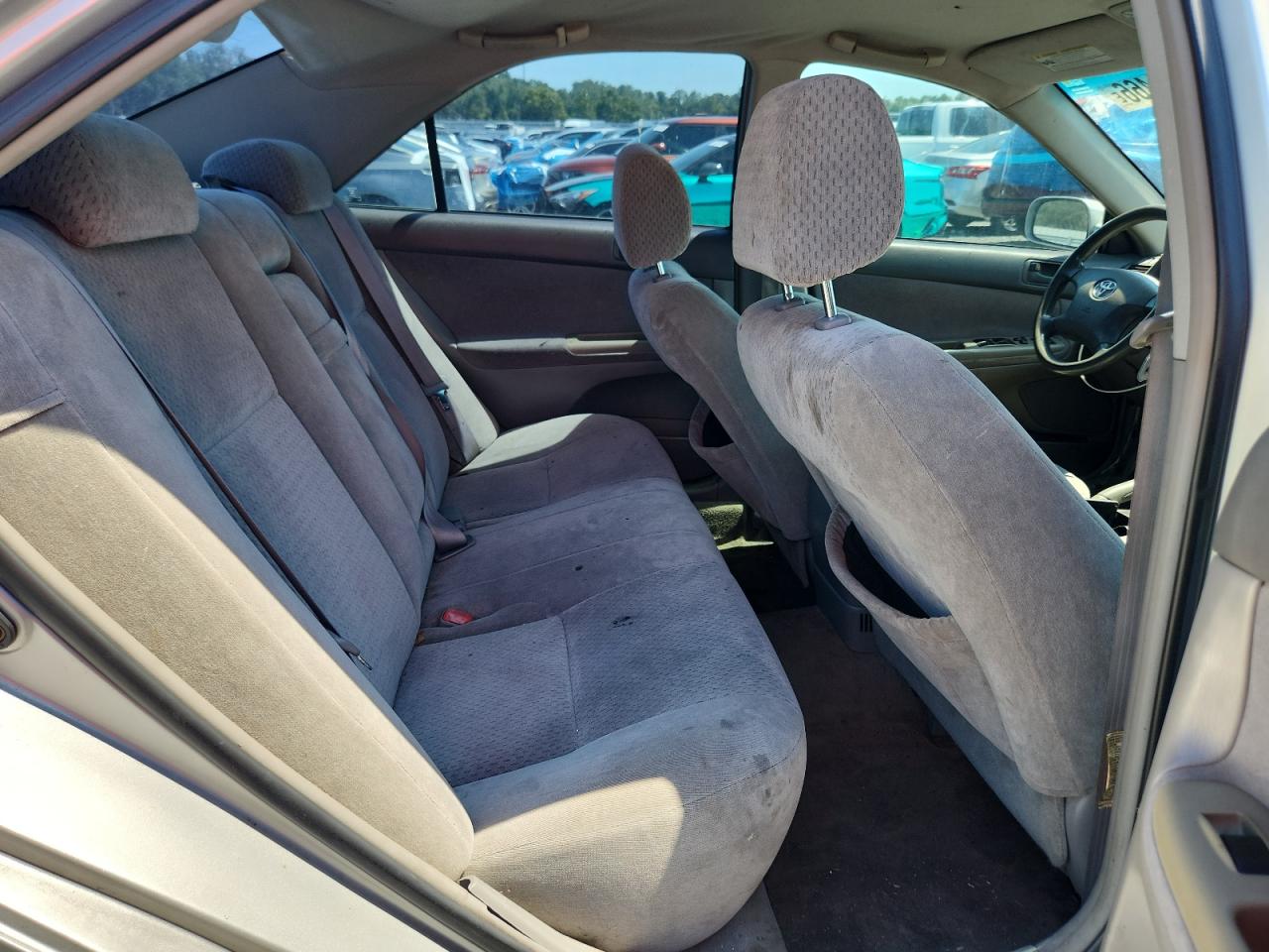 2004 Toyota Camry Le V6 Серебряный vin: 4T1BF32KX4U582321