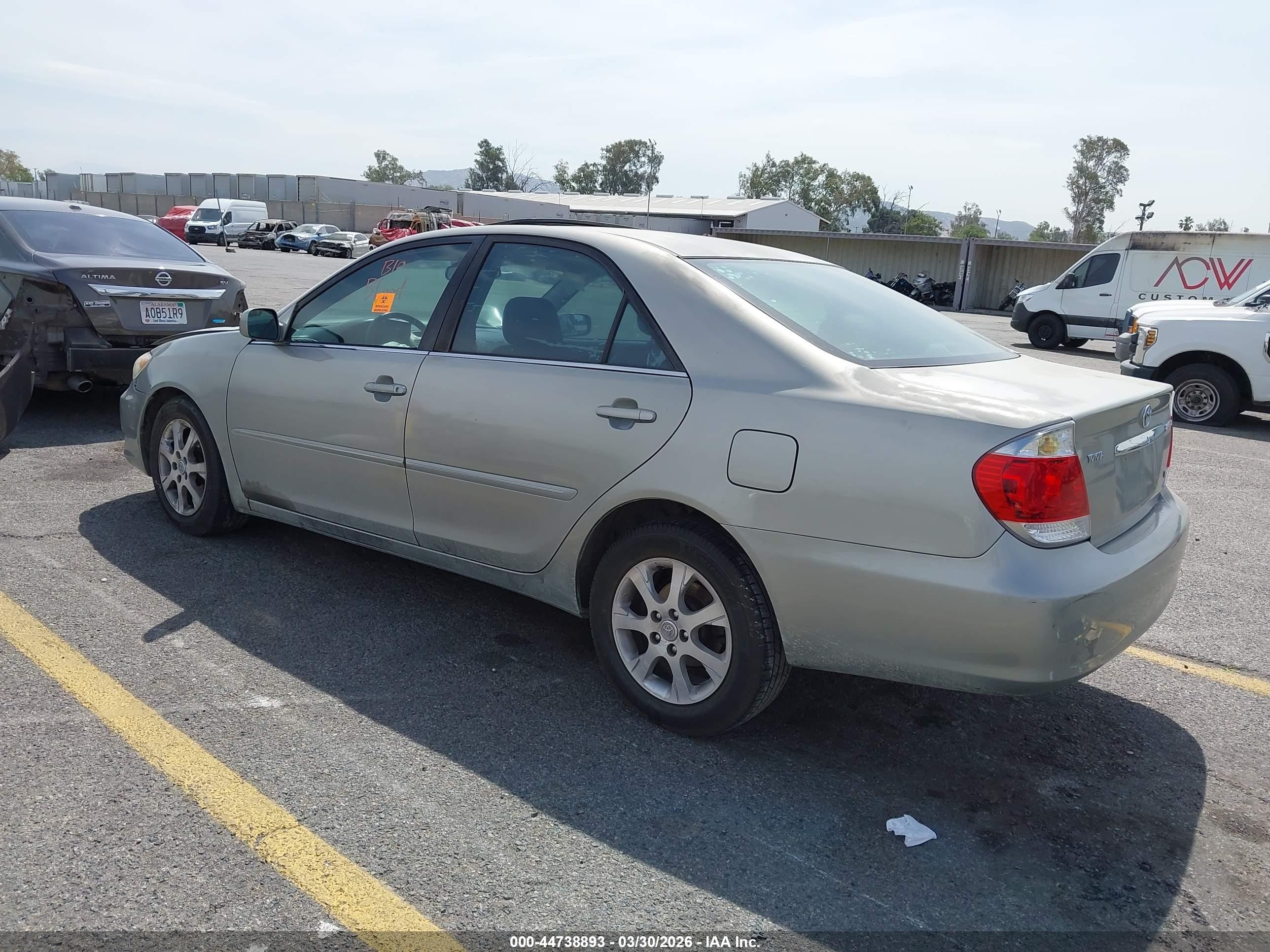 2005 Toyota Camry Xle V6 Green vin: 4T1BF32KX5U608983