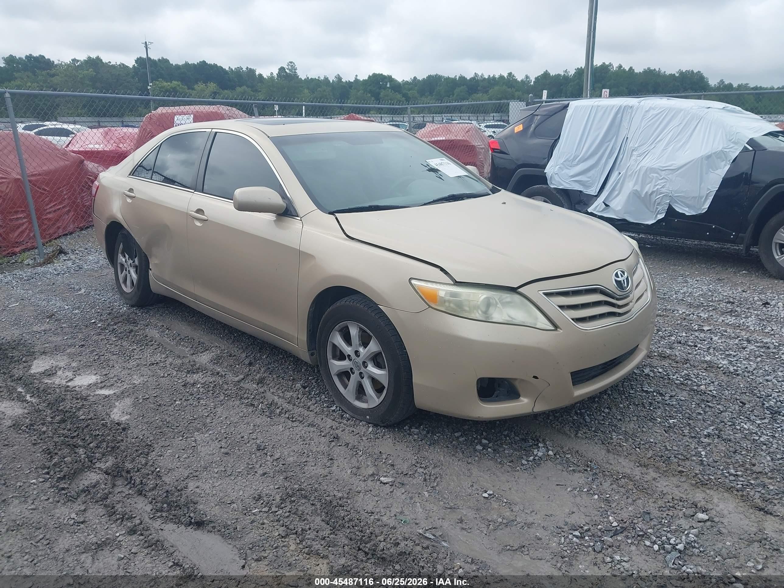 2010 Toyota Camry Le Tan vin: 4T1BF3EK0AU018863