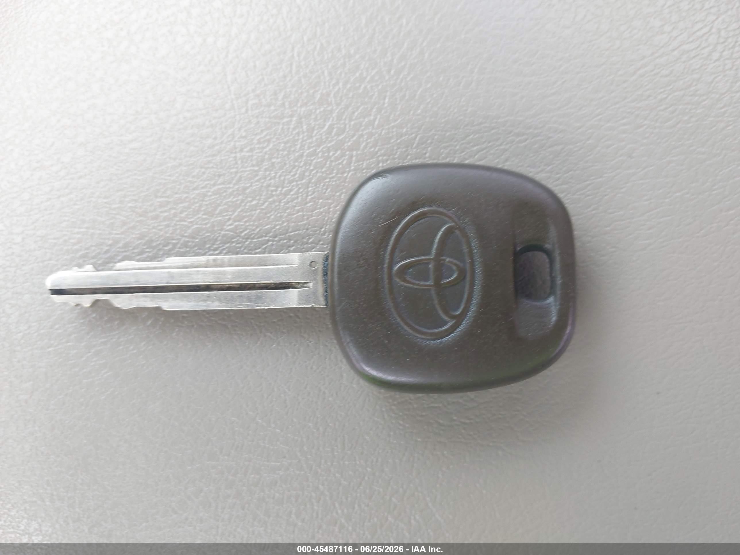 2010 Toyota Camry Le Tan vin: 4T1BF3EK0AU018863