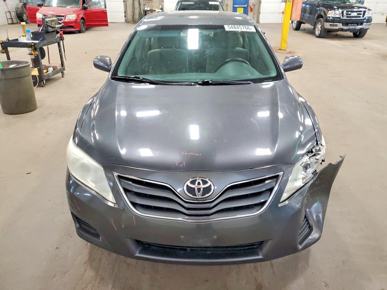 2010 Toyota Camry Le Gray vin: 4T1BF3EK0AU021682