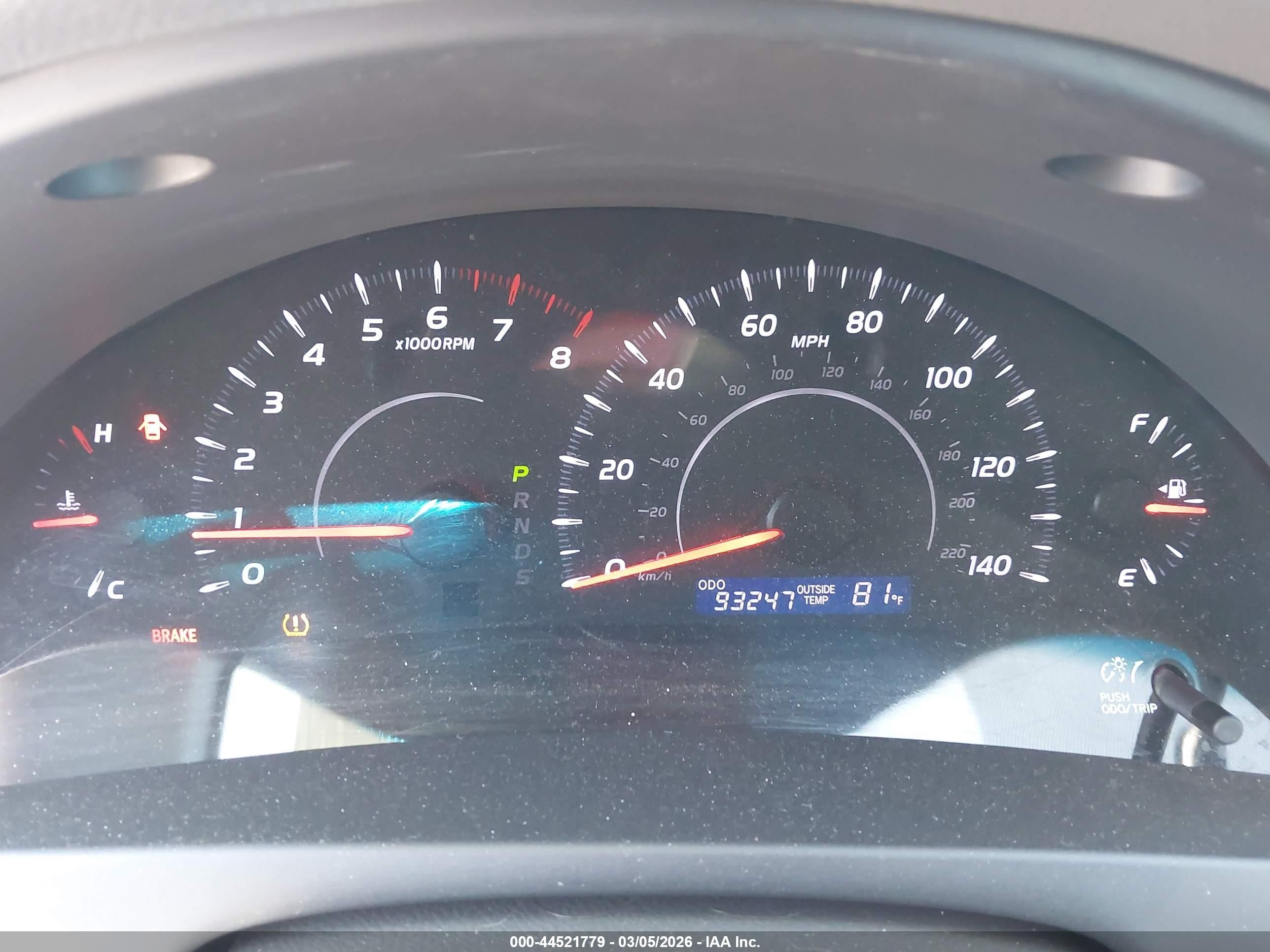 2010 Toyota Camry Le Silver vin: 4T1BF3EK0AU023500