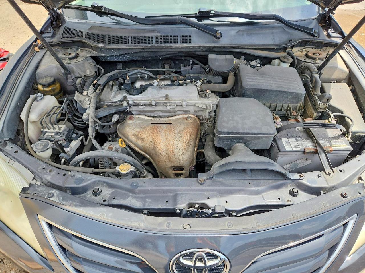 2010 Toyota Camry Le Gray vin: 4T1BF3EK0AU024100