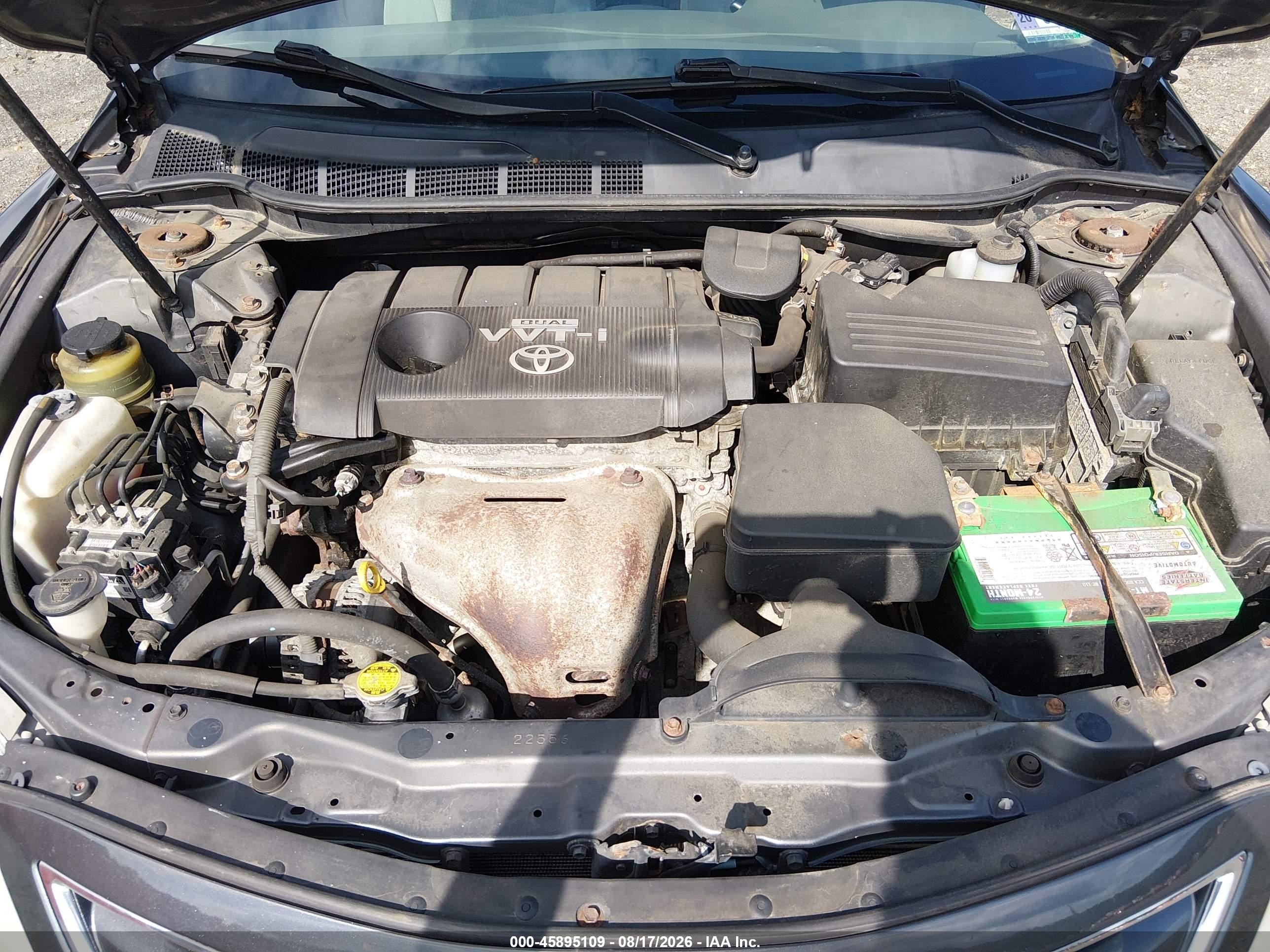 2010 Toyota Camry Le Gray vin: 4T1BF3EK0AU031922