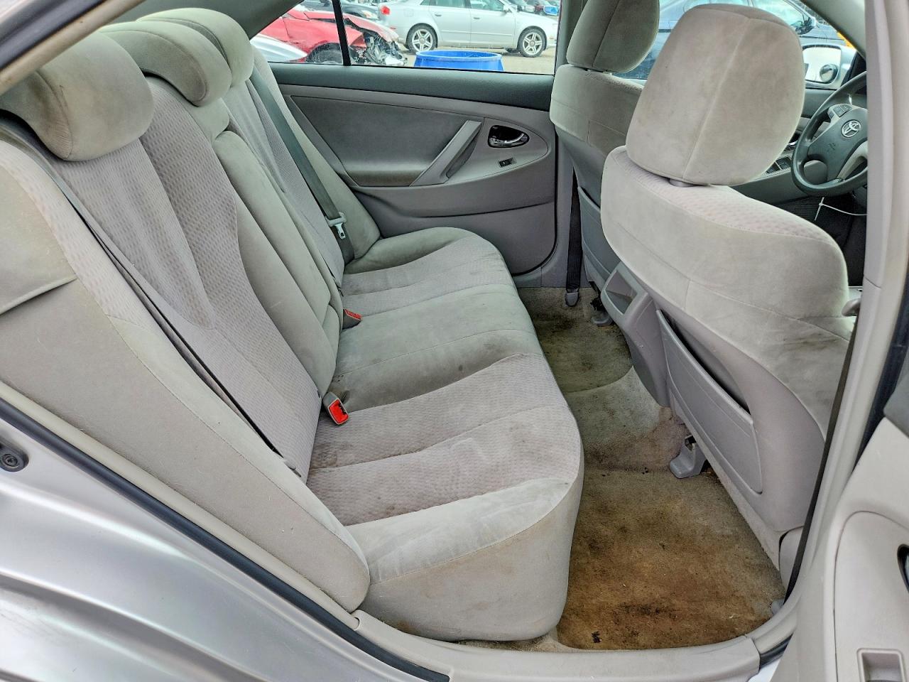 2010 Toyota Camry Le Silver vin: 4T1BF3EK0AU096964