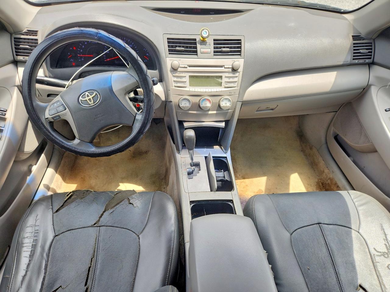 2010 Toyota Camry Le Gray vin: 4T1BF3EK0AU108613