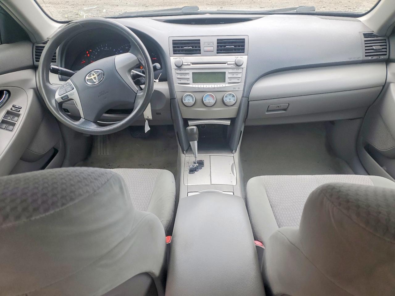 2010 Toyota Camry Le Gray vin: 4T1BF3EK0AU114895