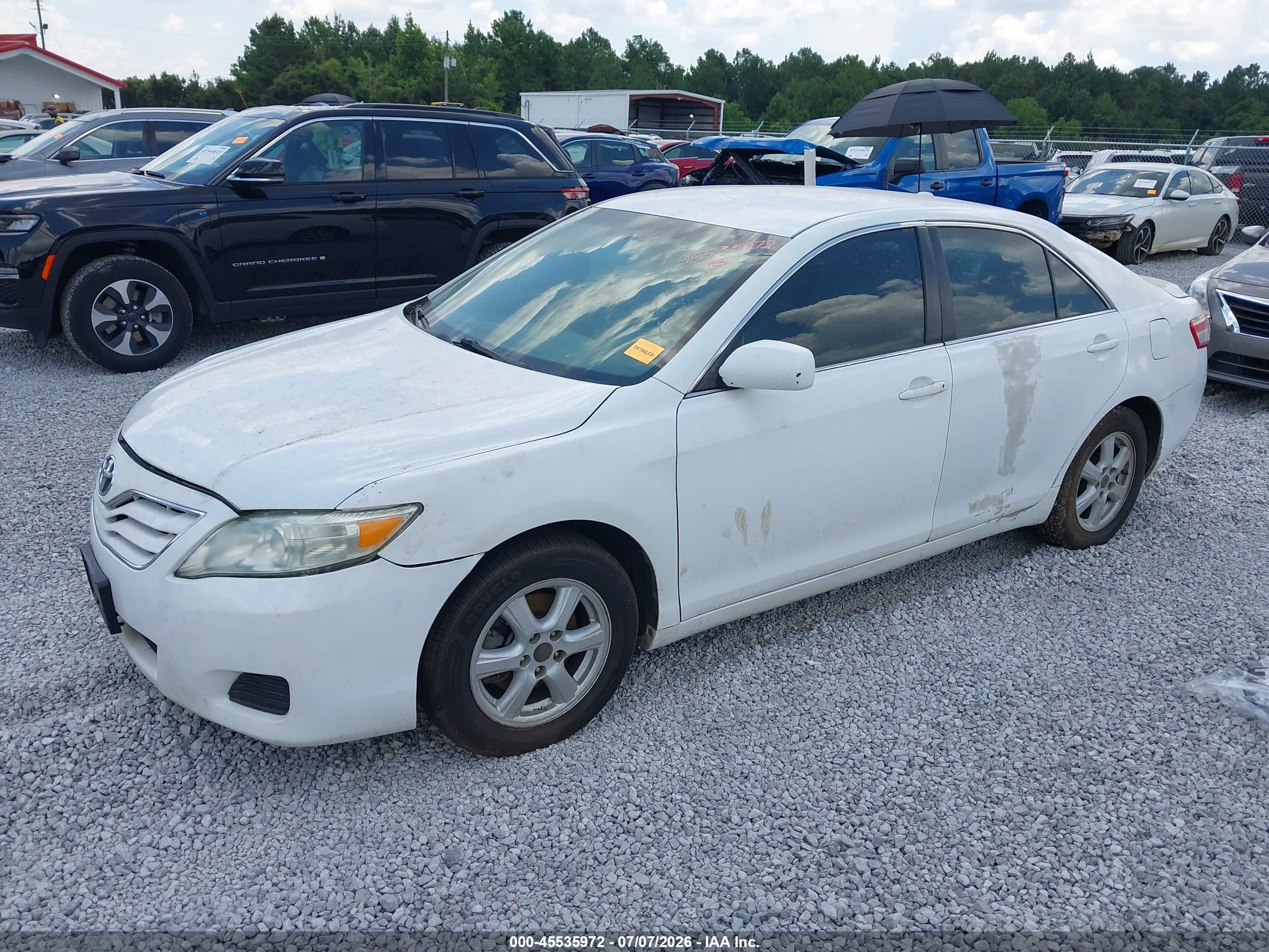 2010 Toyota Camry   White vin: 4T1BF3EK0AU520255
