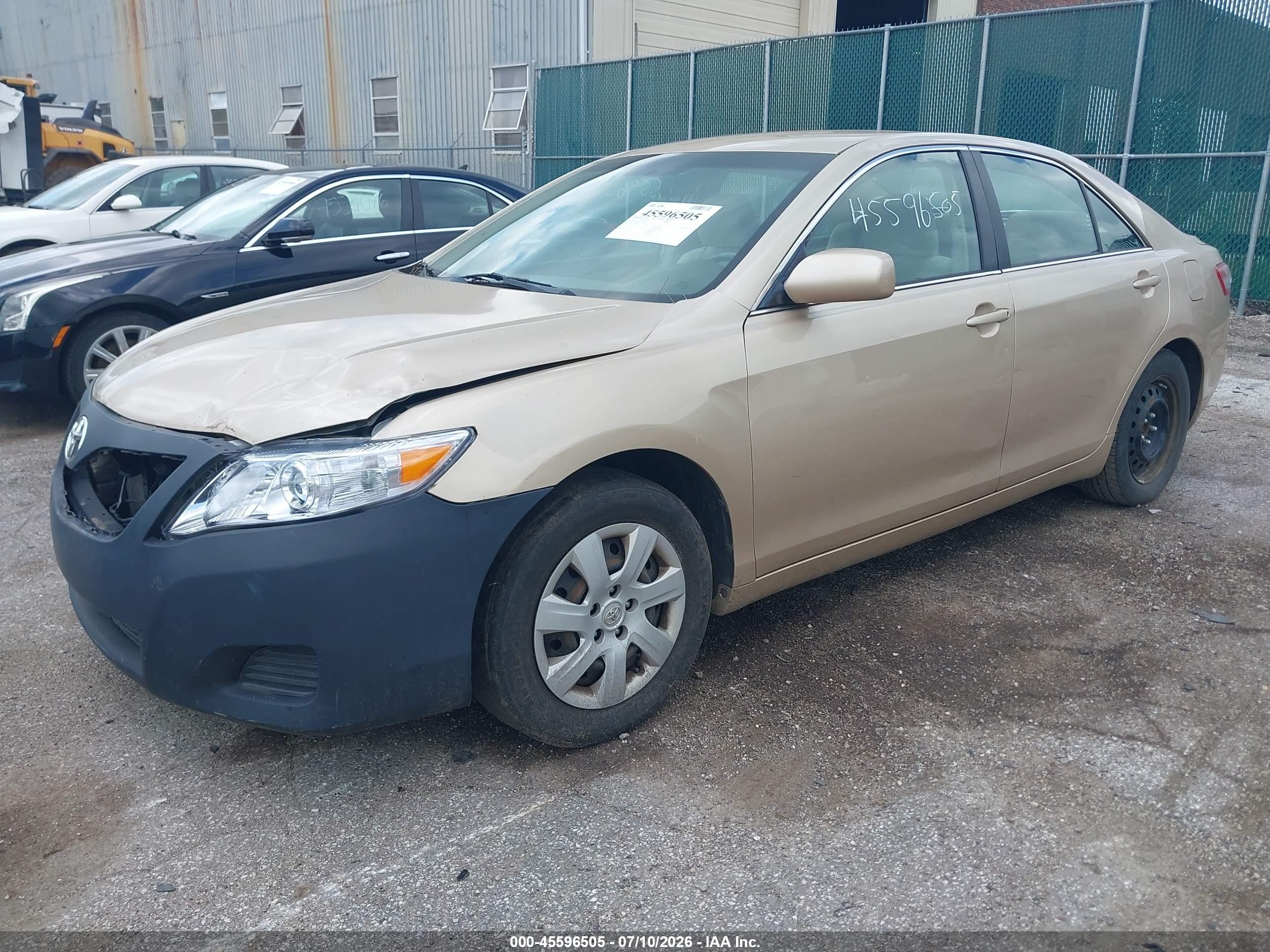 2010 Toyota Camry   Gold vin: 4T1BF3EK0AU534124