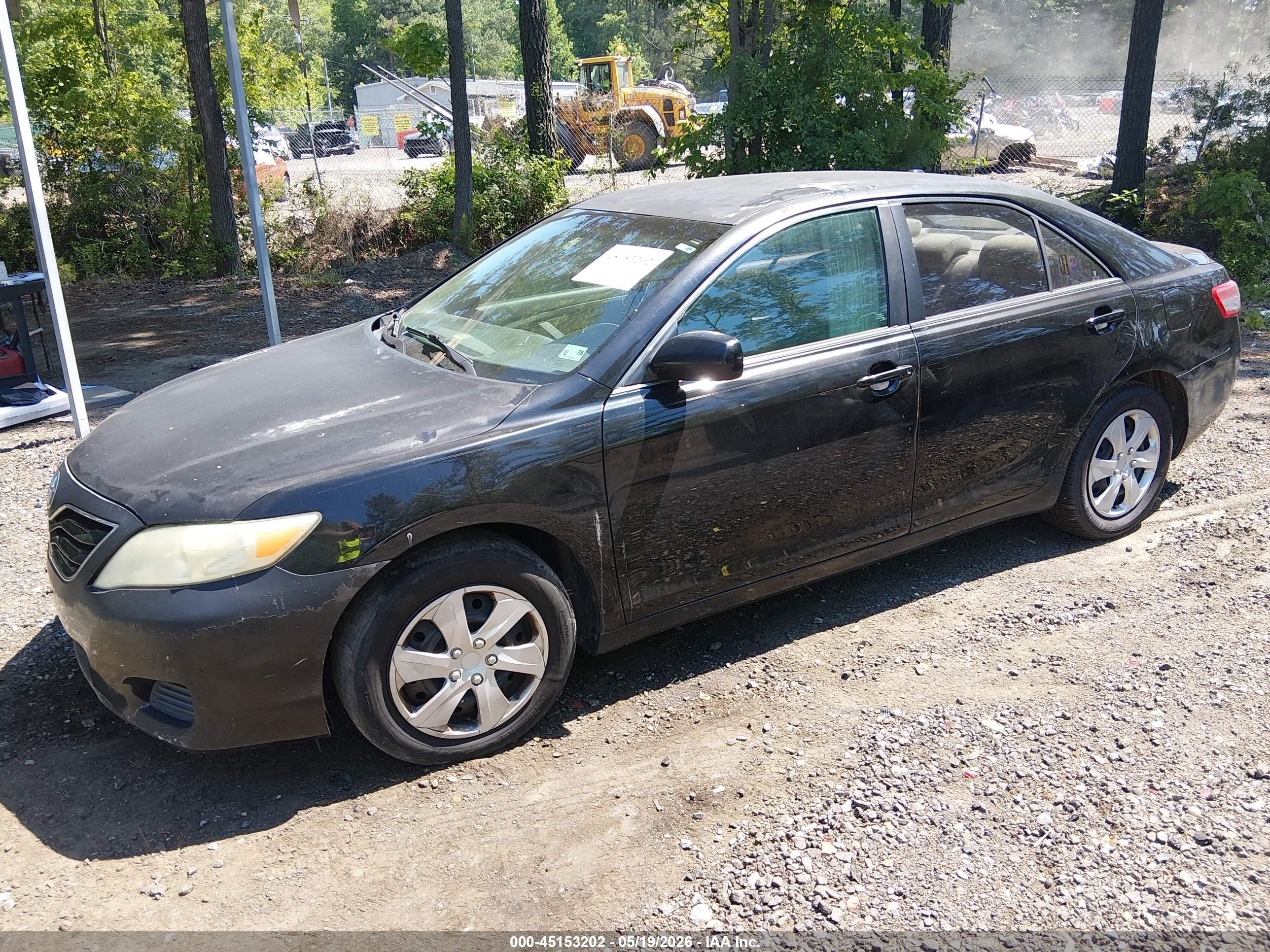 2010 Toyota Camry Le Black vin: 4T1BF3EK0AU553434