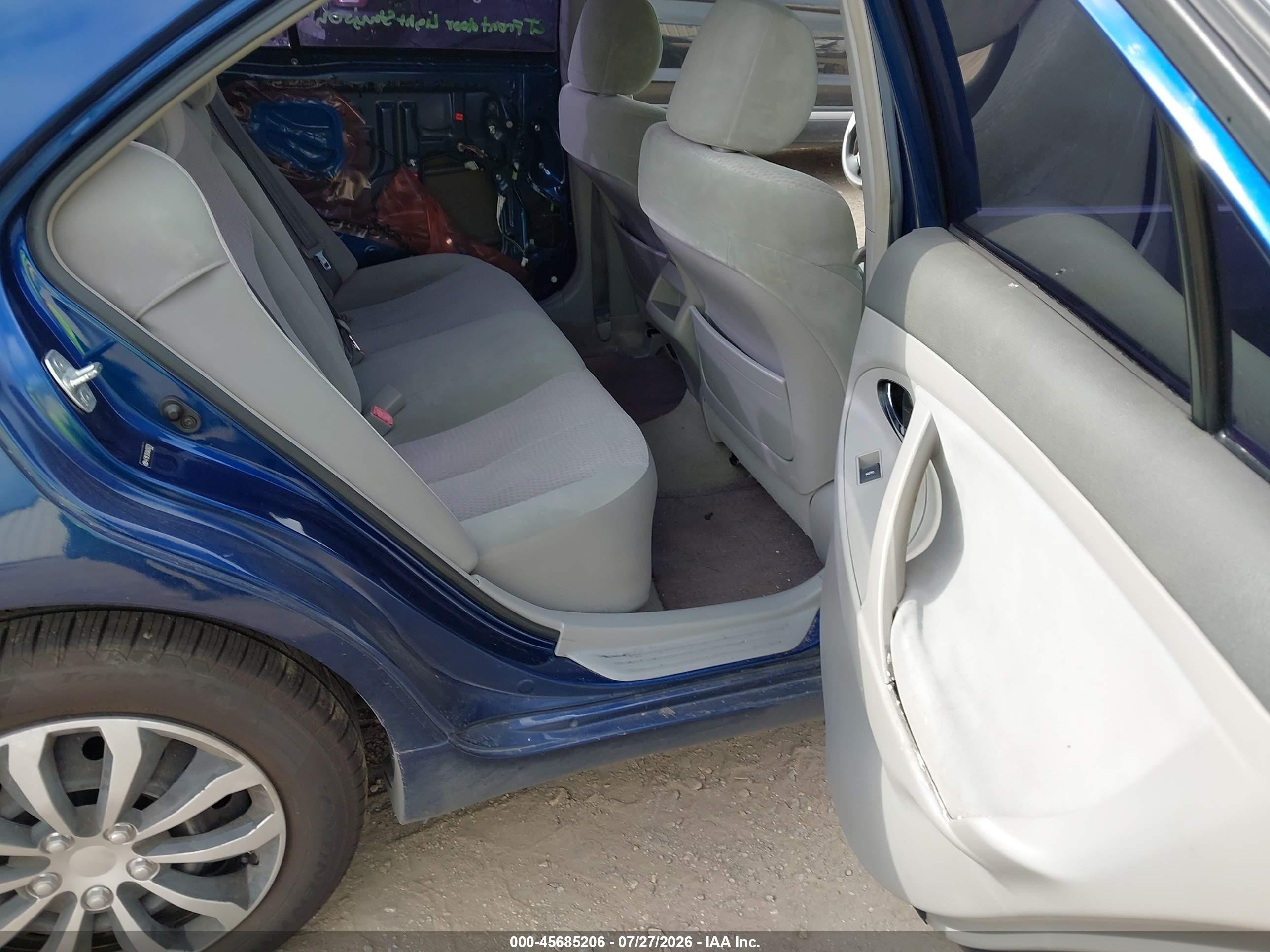 2010 Toyota Camry Le Blue vin: 4T1BF3EK0AU560724