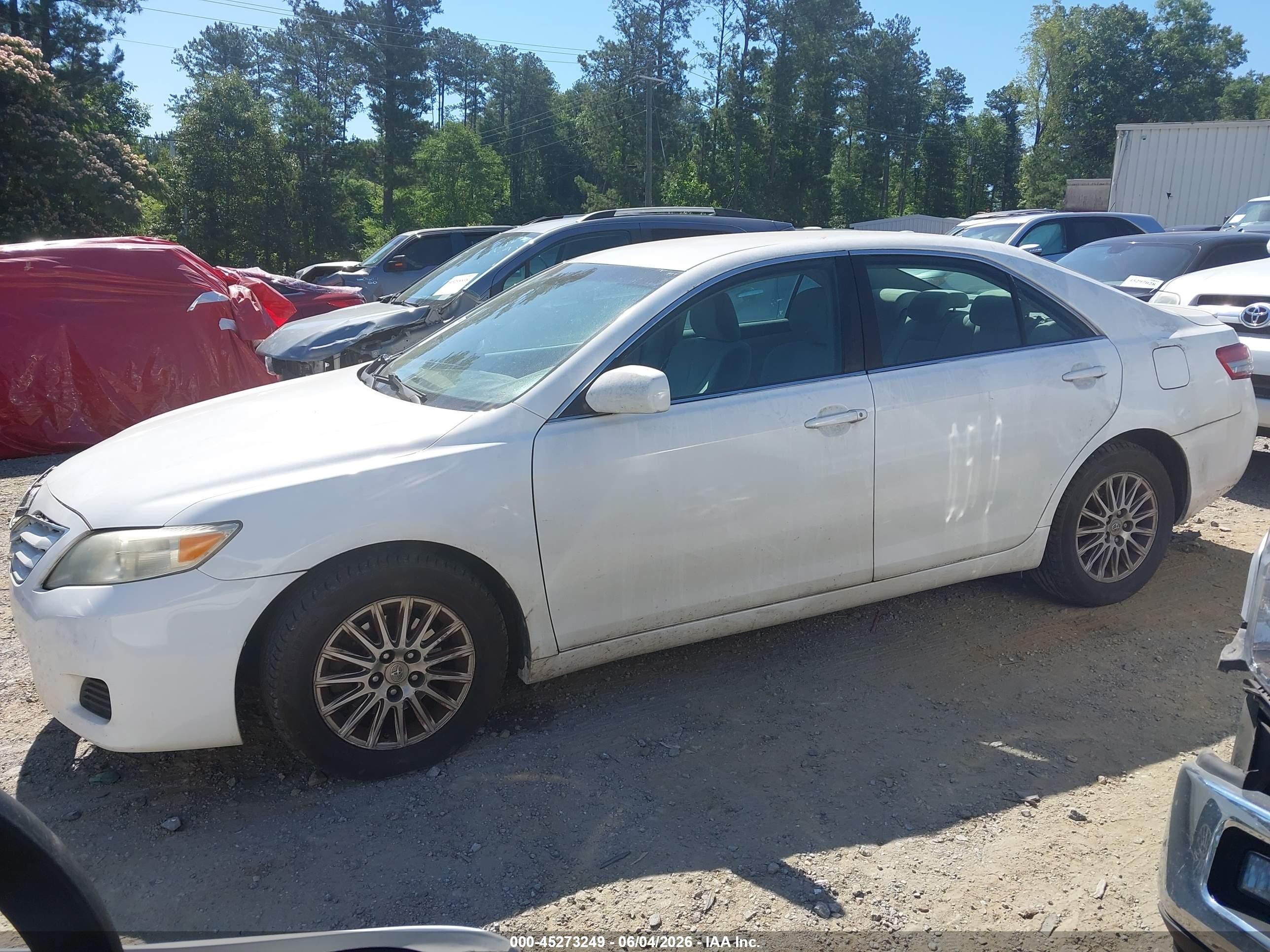 2010 Toyota Camry Le Белый vin: 4T1BF3EK0AU570167