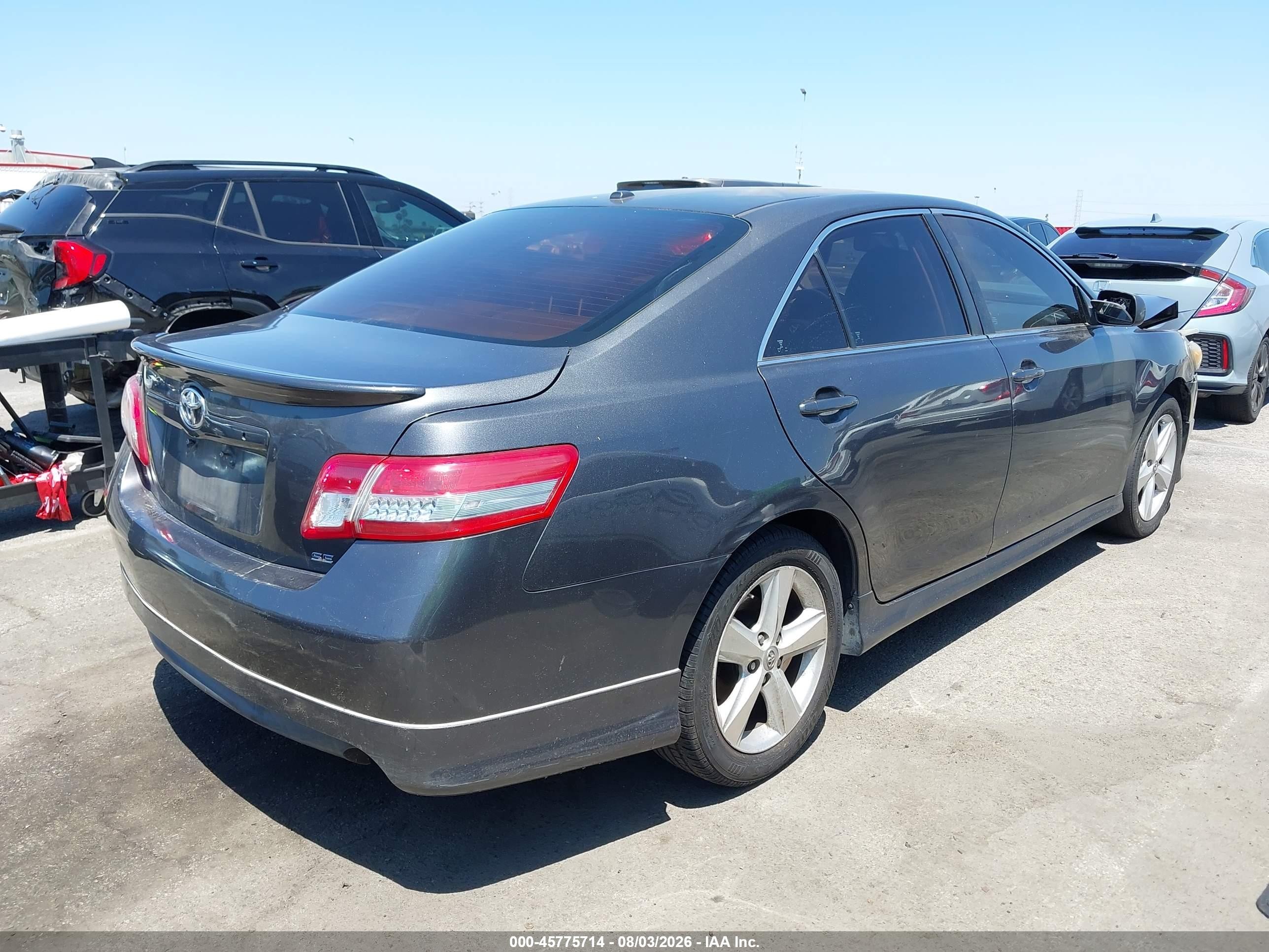 2011 Toyota Camry Se Серый vin: 4T1BF3EK0BU120472