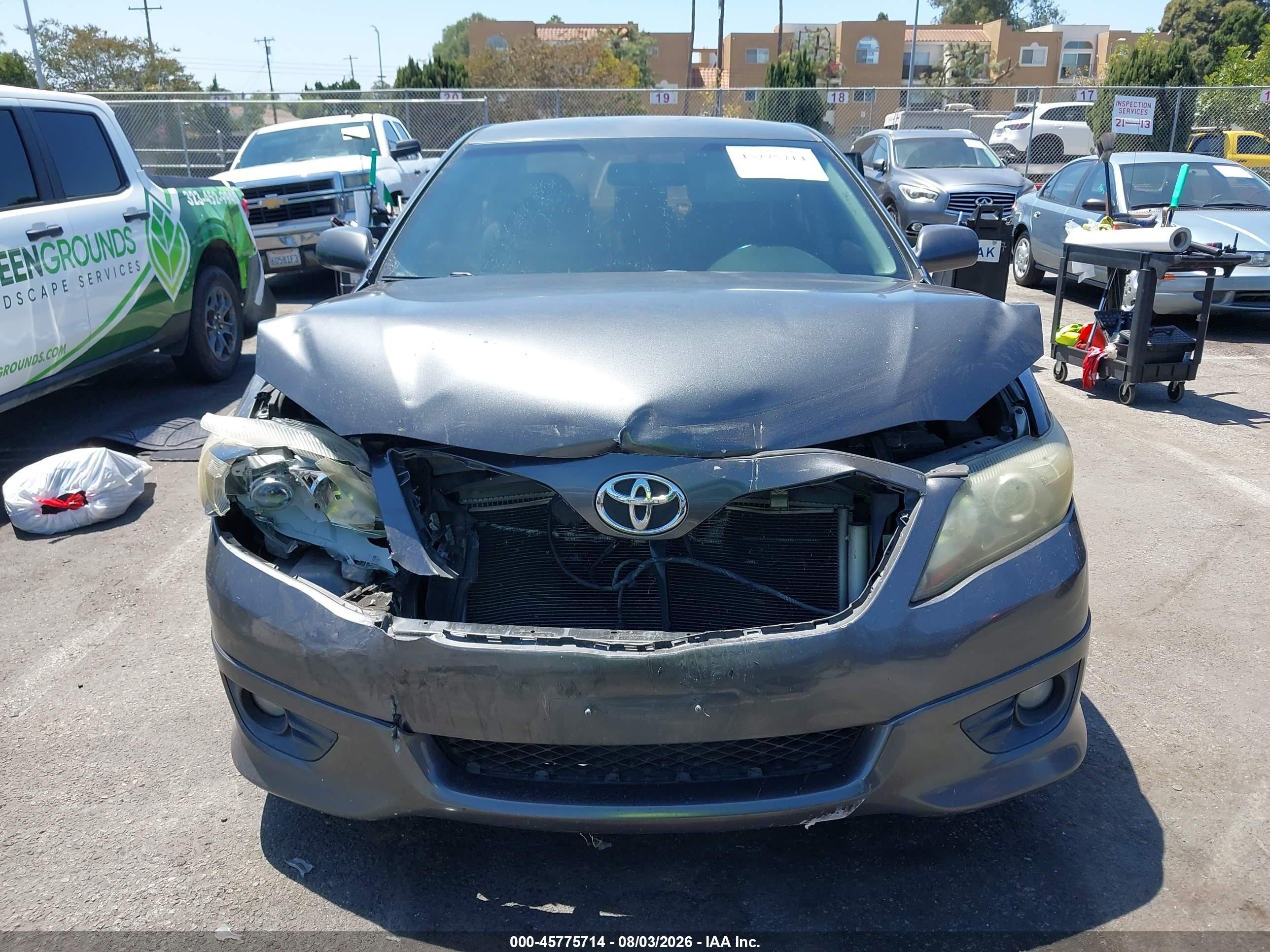 2011 Toyota Camry Se Серый vin: 4T1BF3EK0BU120472