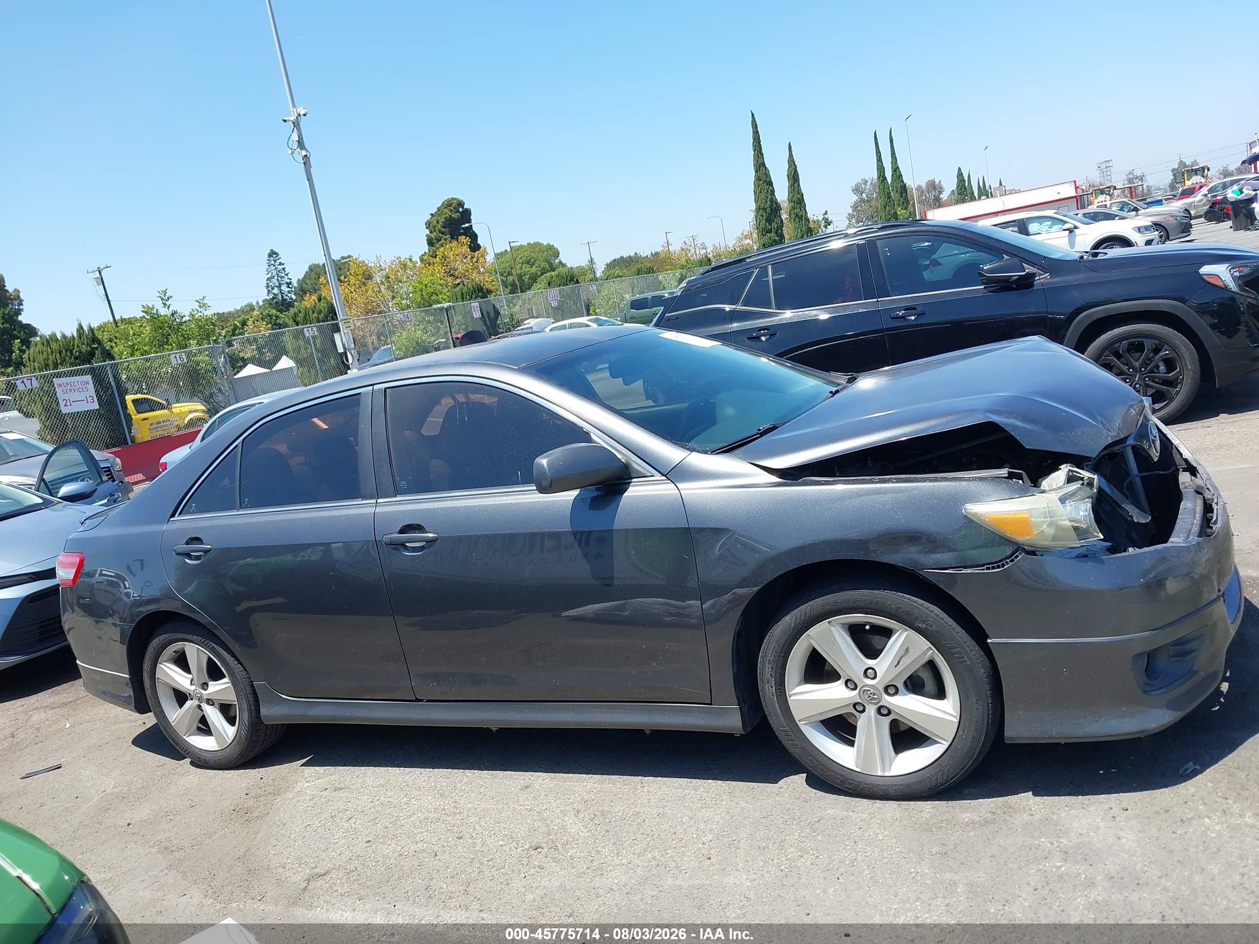 2011 Toyota Camry Se Серый vin: 4T1BF3EK0BU120472