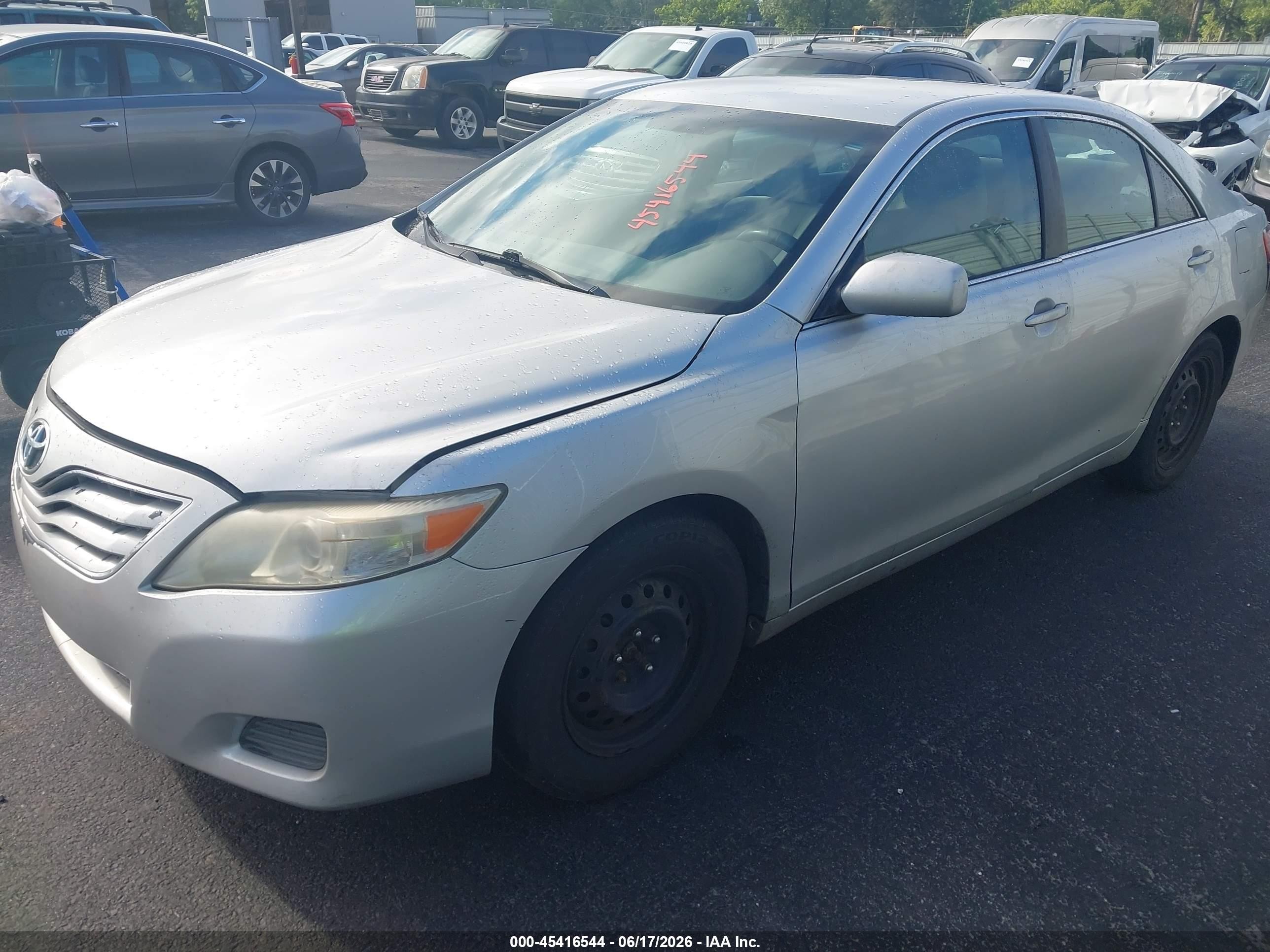 2011 Toyota Camry Le Silver vin: 4T1BF3EK0BU125333