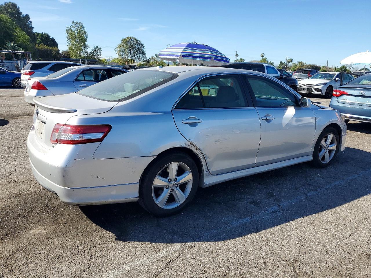 2011 Toyota Camry Se Silver vin: 4T1BF3EK0BU128975
