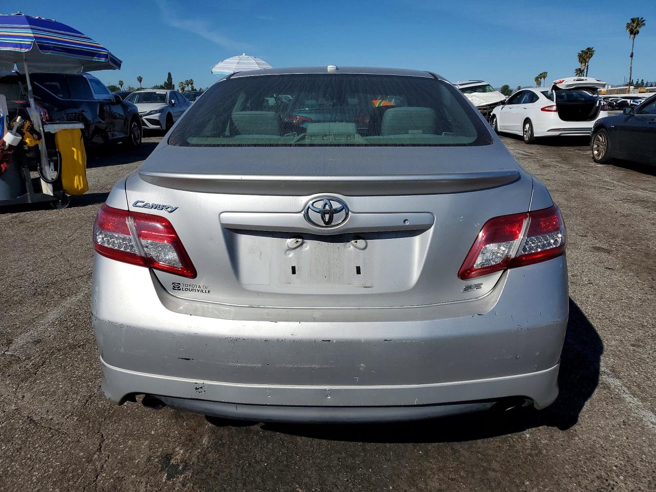2011 Toyota Camry Se Silver vin: 4T1BF3EK0BU128975
