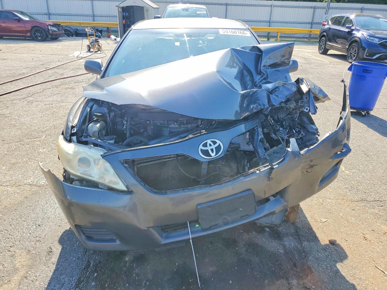 2011 Toyota Camry Le Gray vin: 4T1BF3EK0BU131925