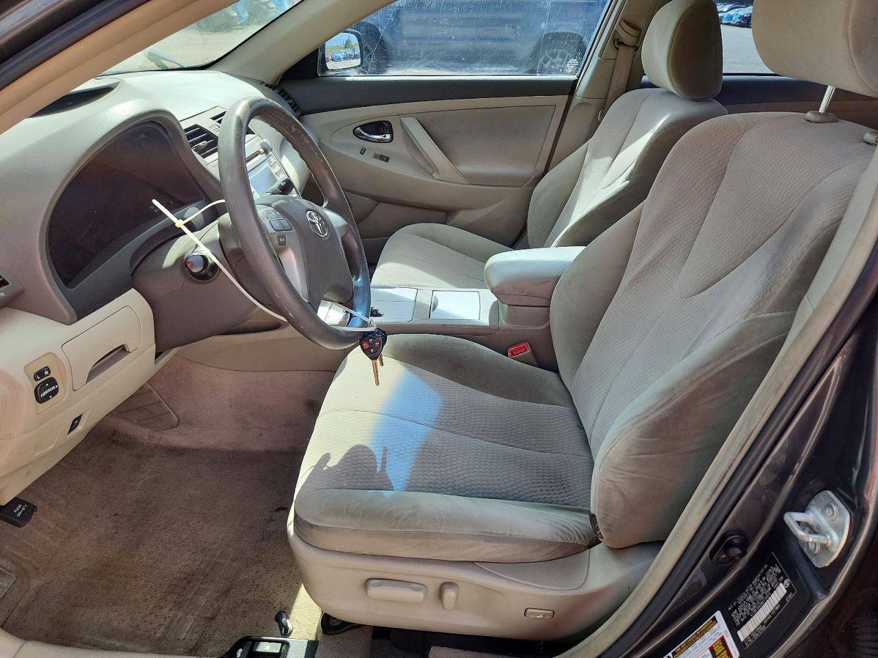 2011 Toyota Camry Le Gray vin: 4T1BF3EK0BU133075