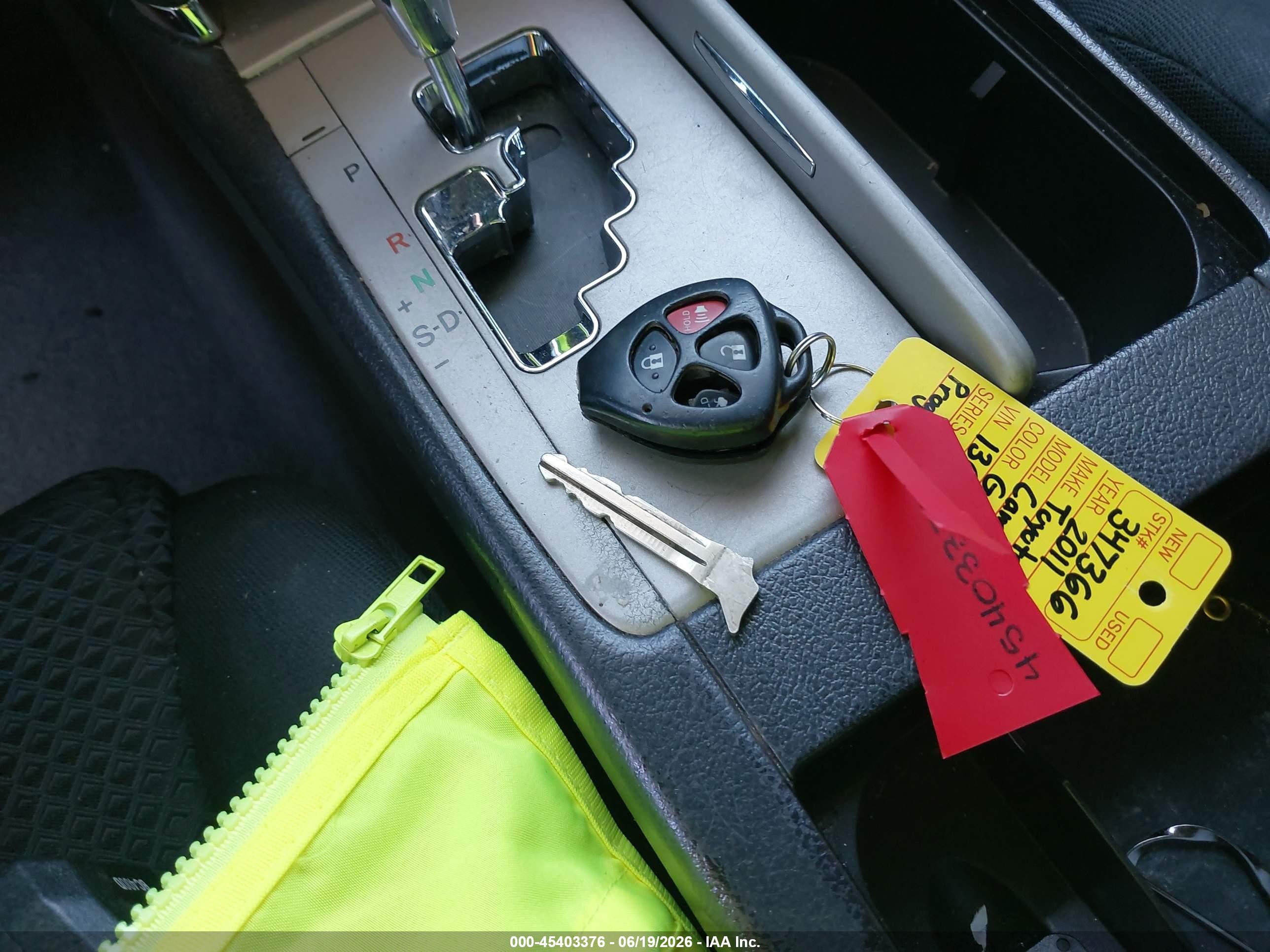 2011 Toyota Camry Se Серый vin: 4T1BF3EK0BU136624