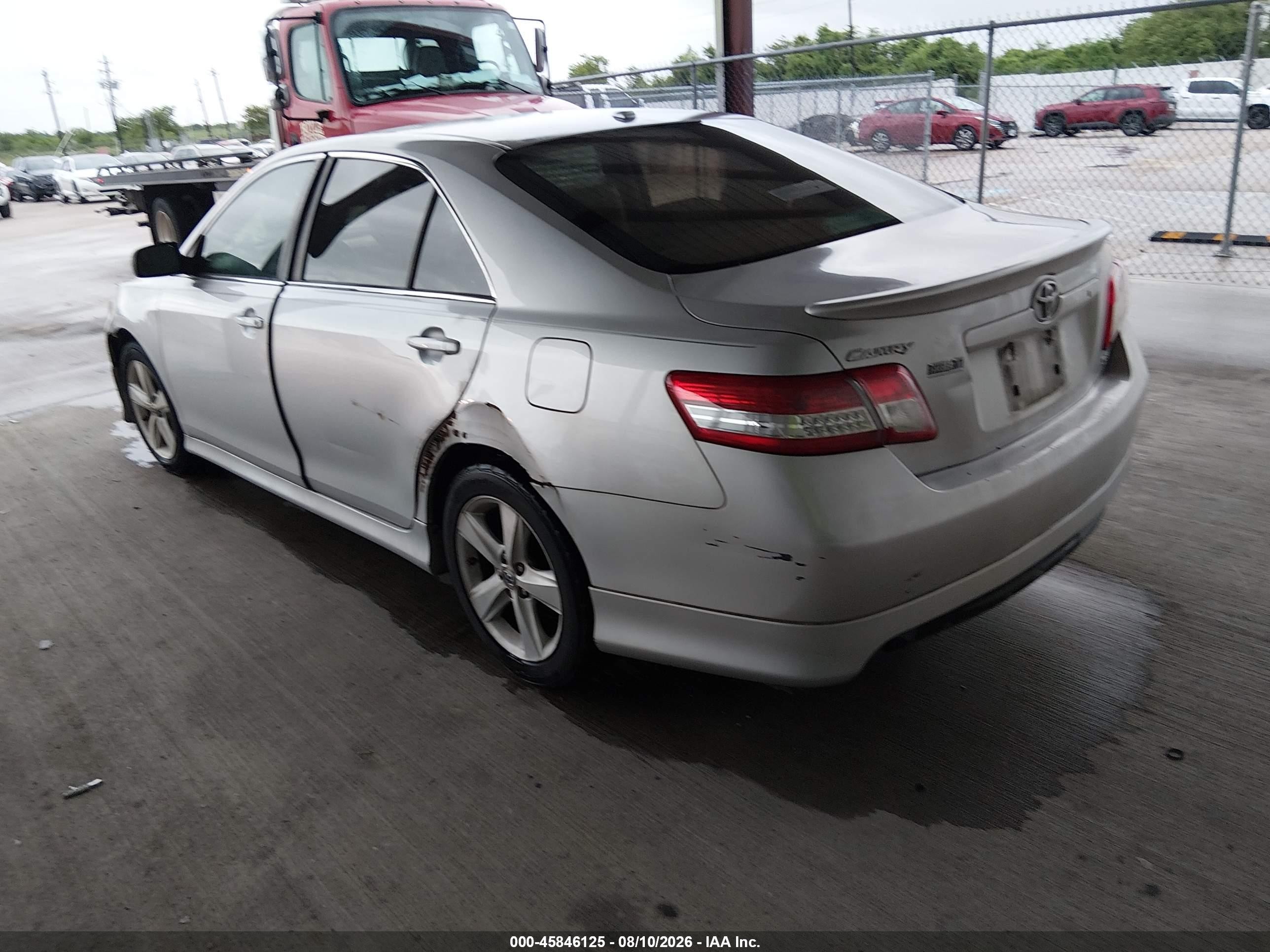 2011 Toyota Camry Se Silver vin: 4T1BF3EK0BU143878