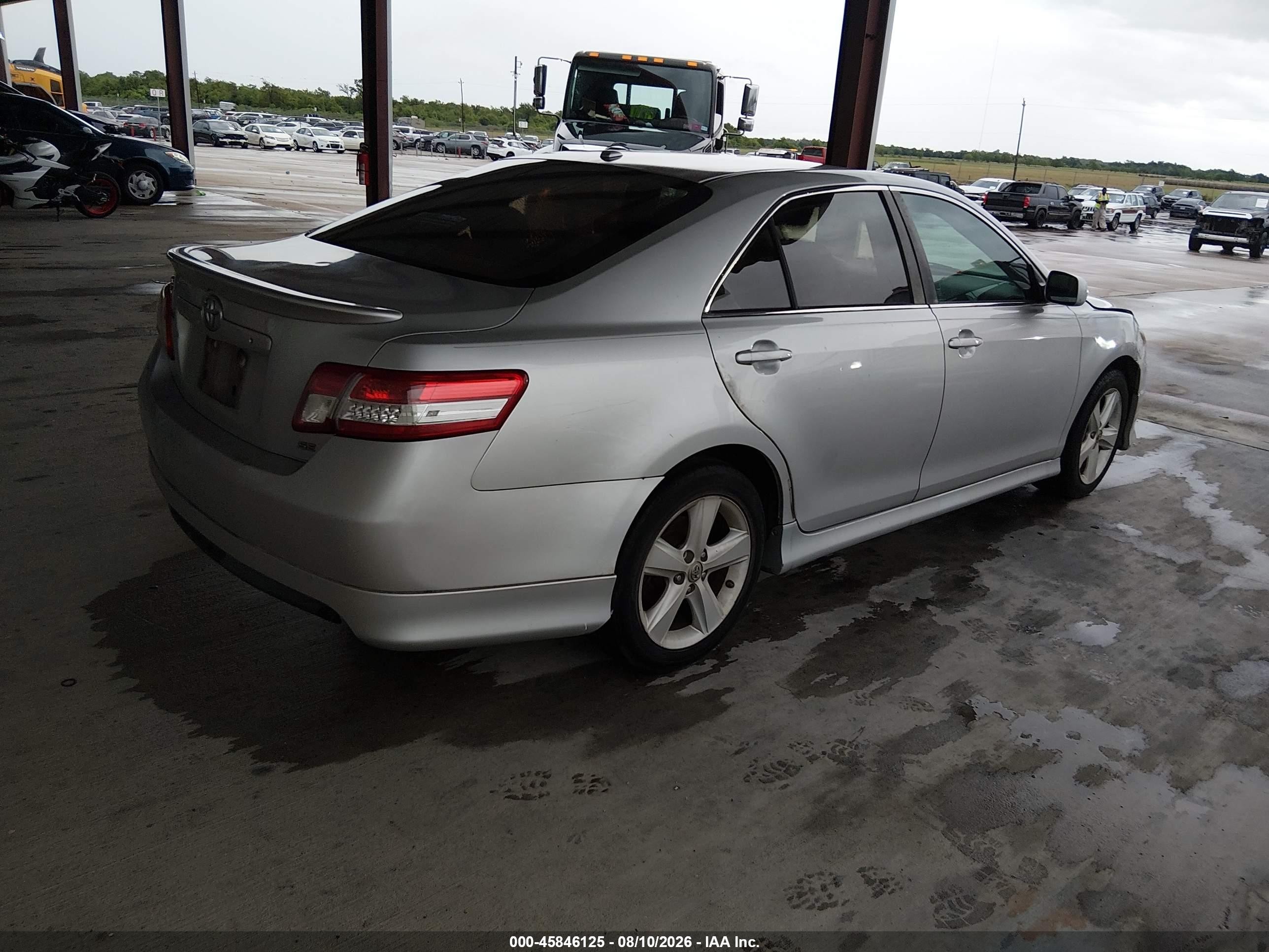 2011 Toyota Camry Se Silver vin: 4T1BF3EK0BU143878