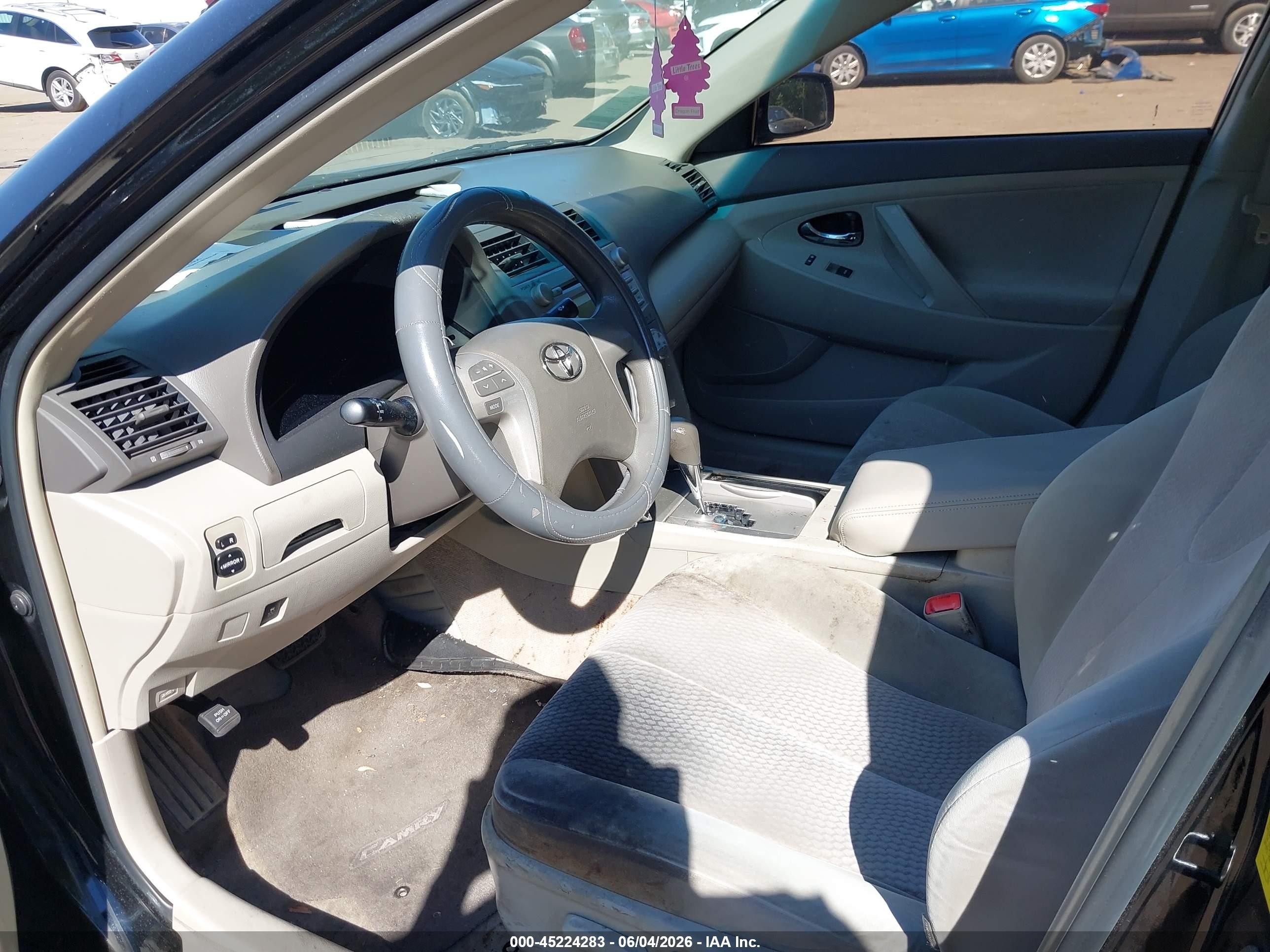 2011 Toyota Camry Le Black vin: 4T1BF3EK0BU162009