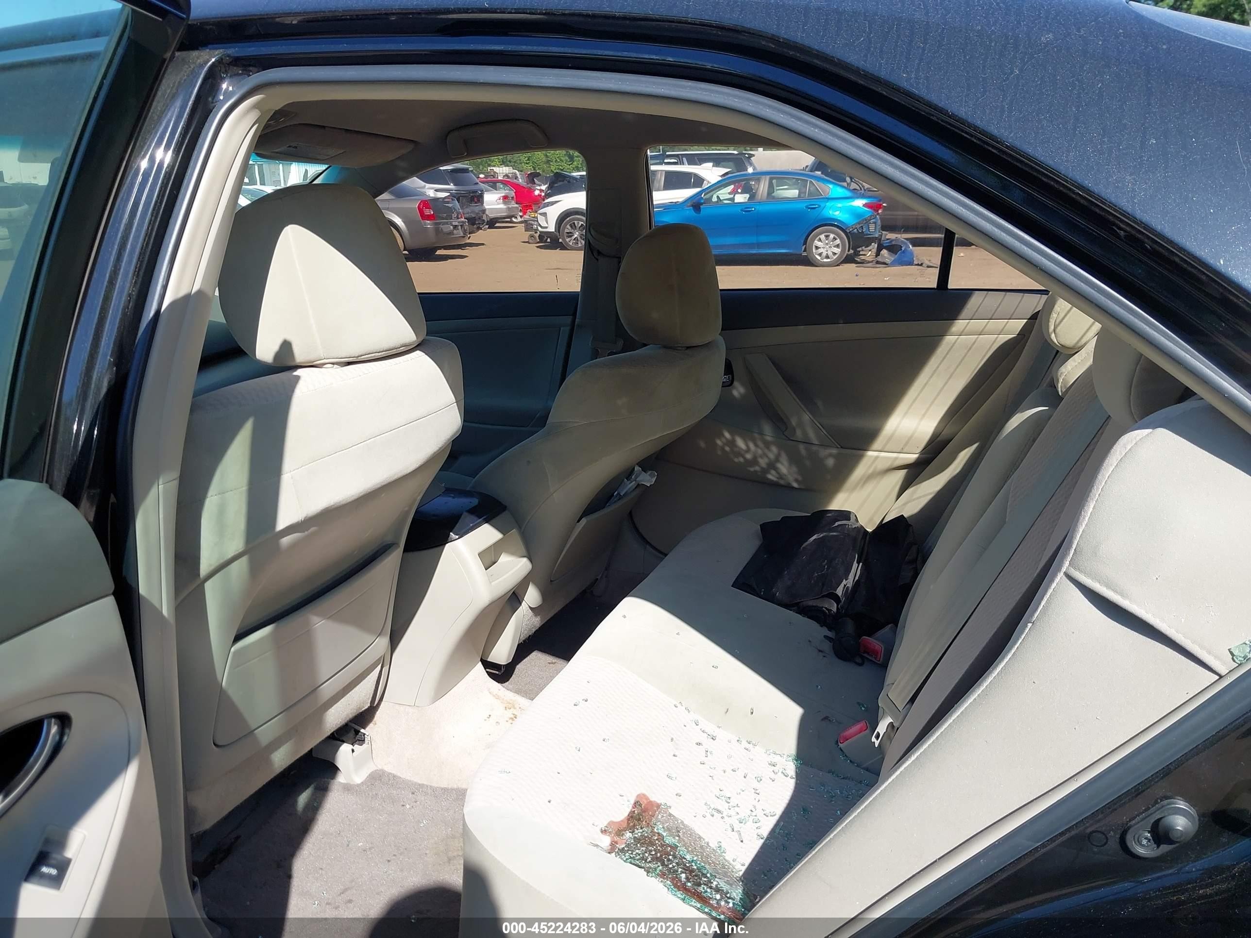 2011 Toyota Camry Le Black vin: 4T1BF3EK0BU162009