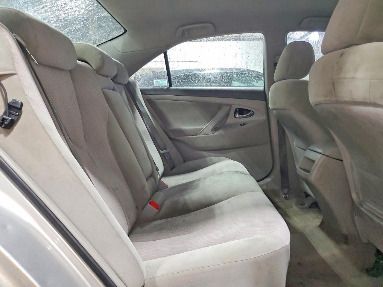2011 Toyota Camry Le Silver vin: 4T1BF3EK0BU176086