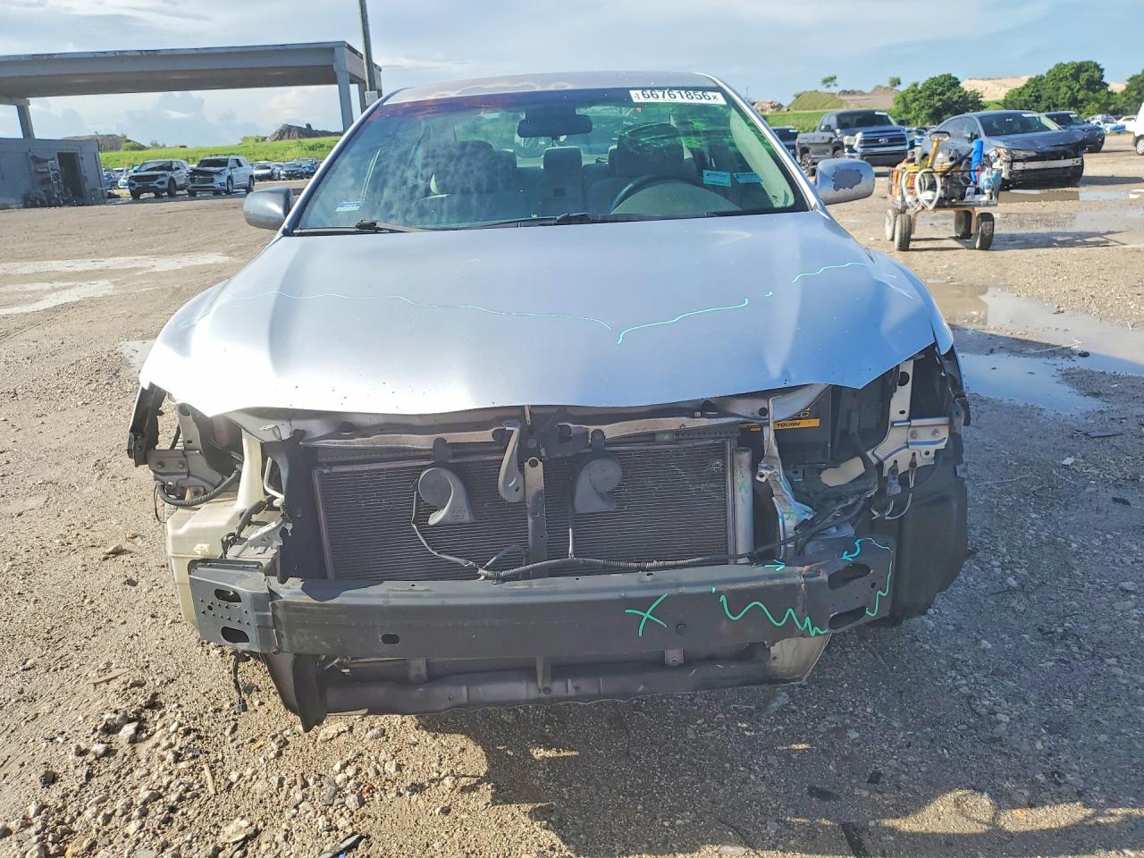 2011 Toyota Camry Le Серебряный vin: 4T1BF3EK0BU181756