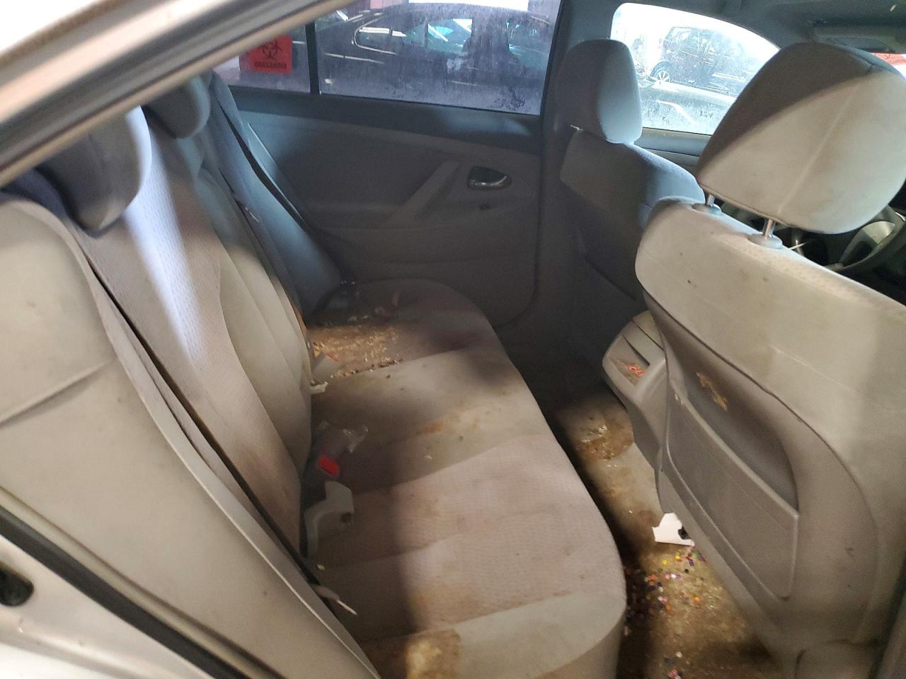 2011 Toyota Camry Le Silver vin: 4T1BF3EK0BU182731