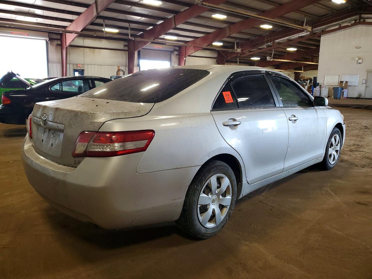 2011 Toyota Camry Le Silver vin: 4T1BF3EK0BU182731