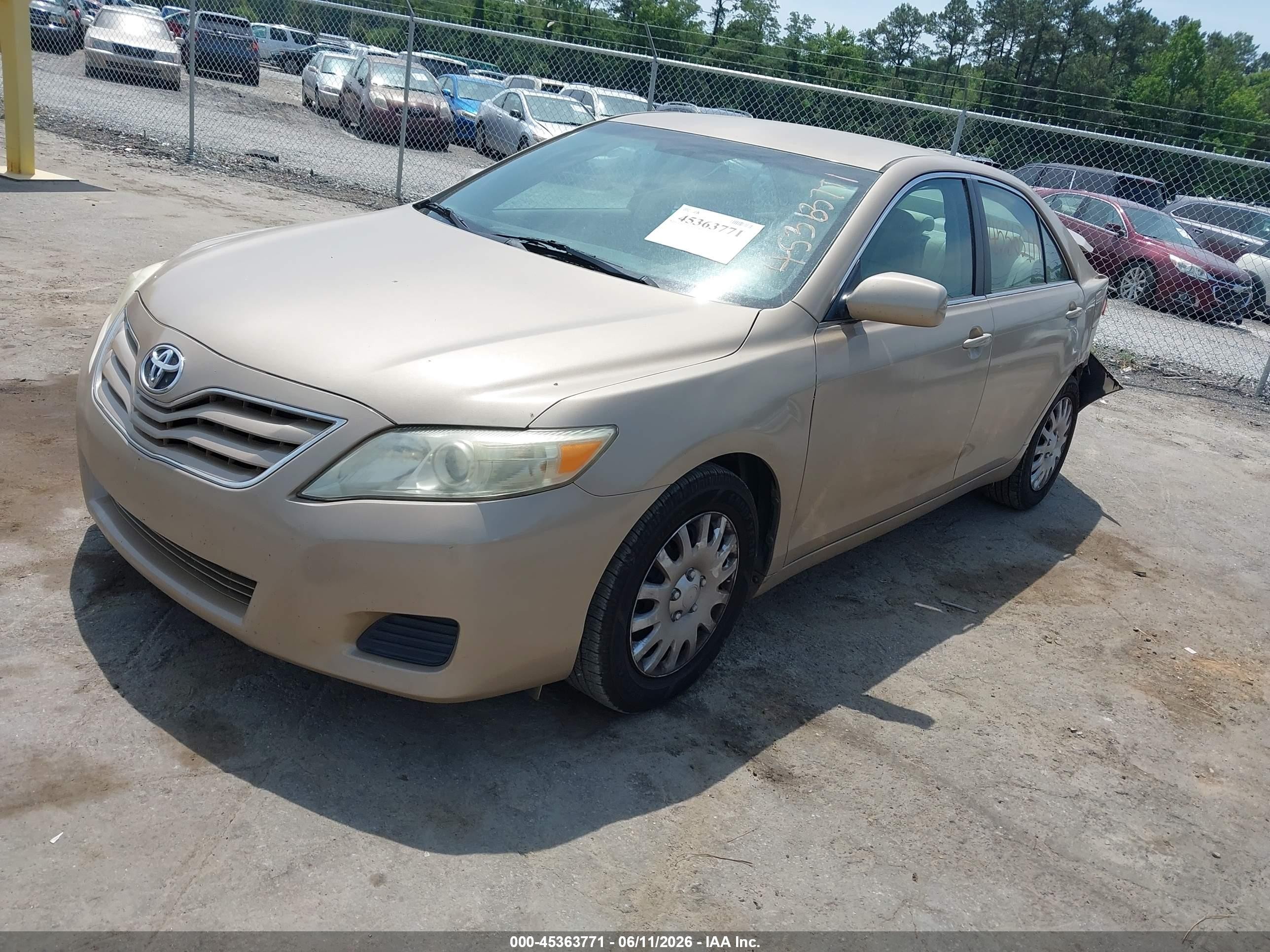 2011 Toyota Camry   Gold vin: 4T1BF3EK0BU184477