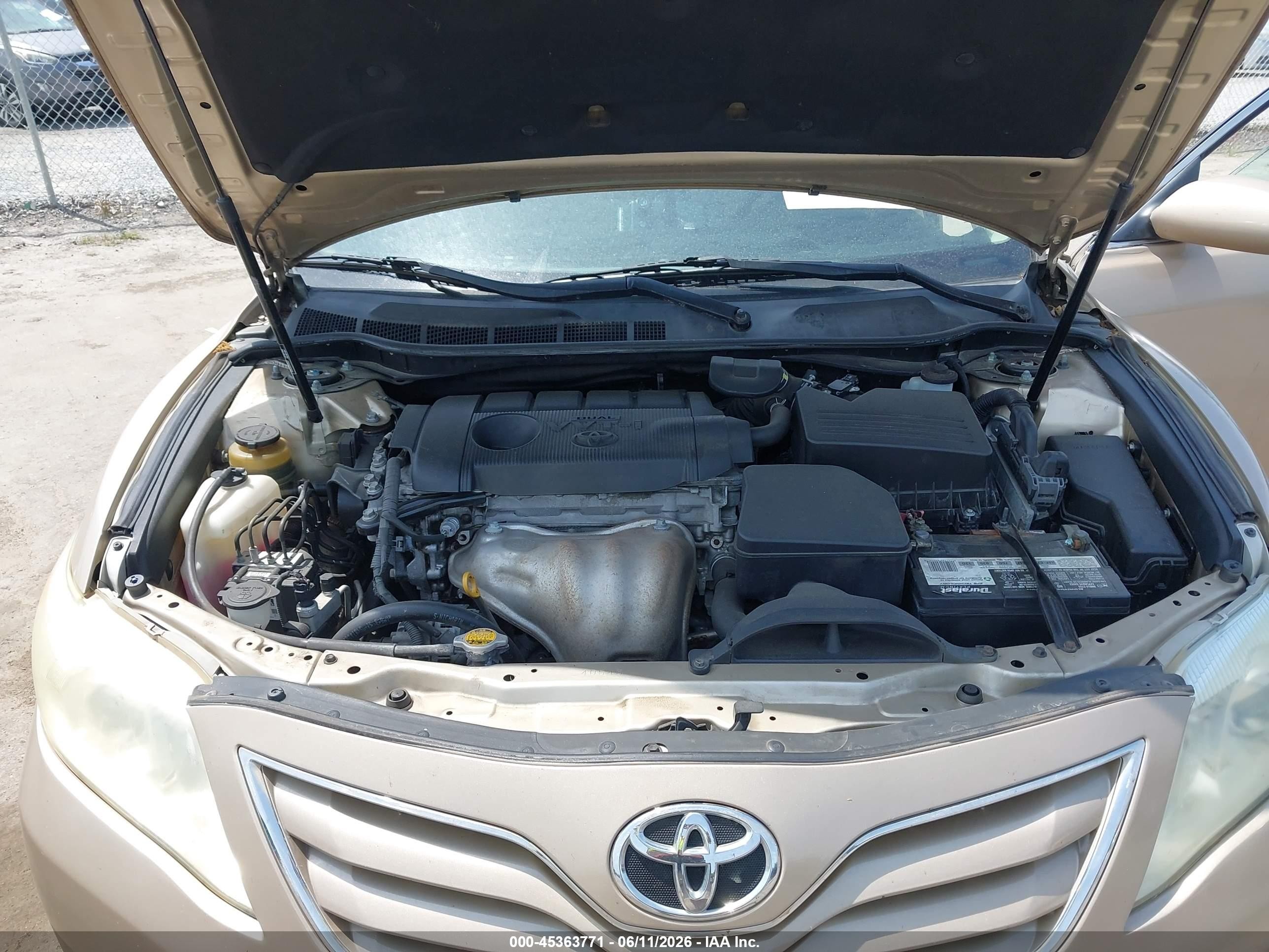 2011 Toyota Camry   Gold vin: 4T1BF3EK0BU184477