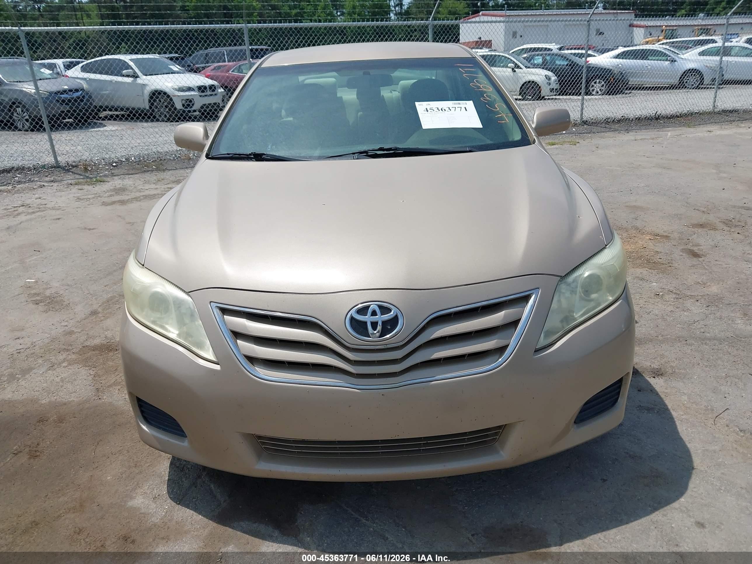 2011 Toyota Camry   Gold vin: 4T1BF3EK0BU184477