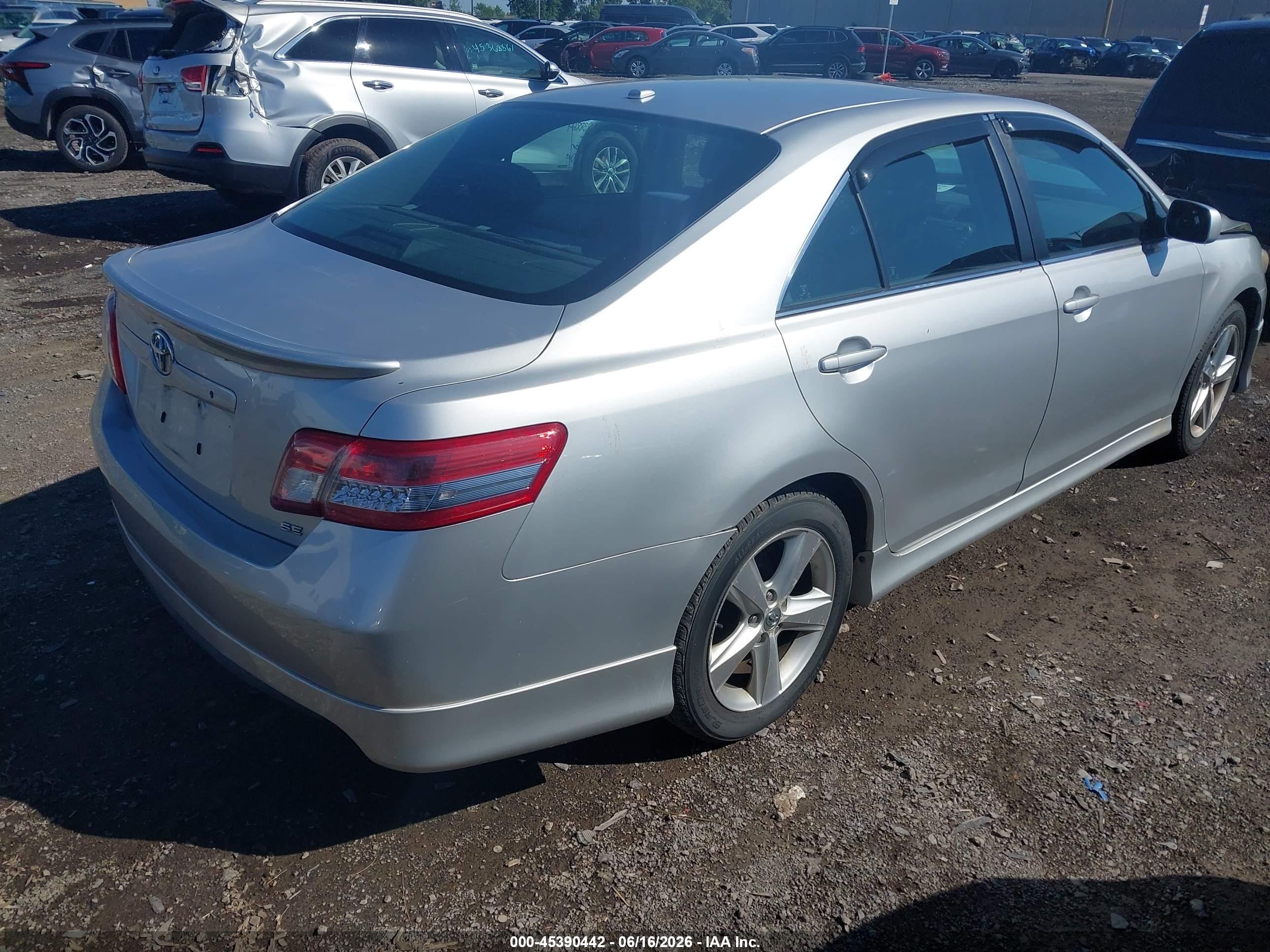 2011 Toyota Camry Se Silver vin: 4T1BF3EK0BU197309