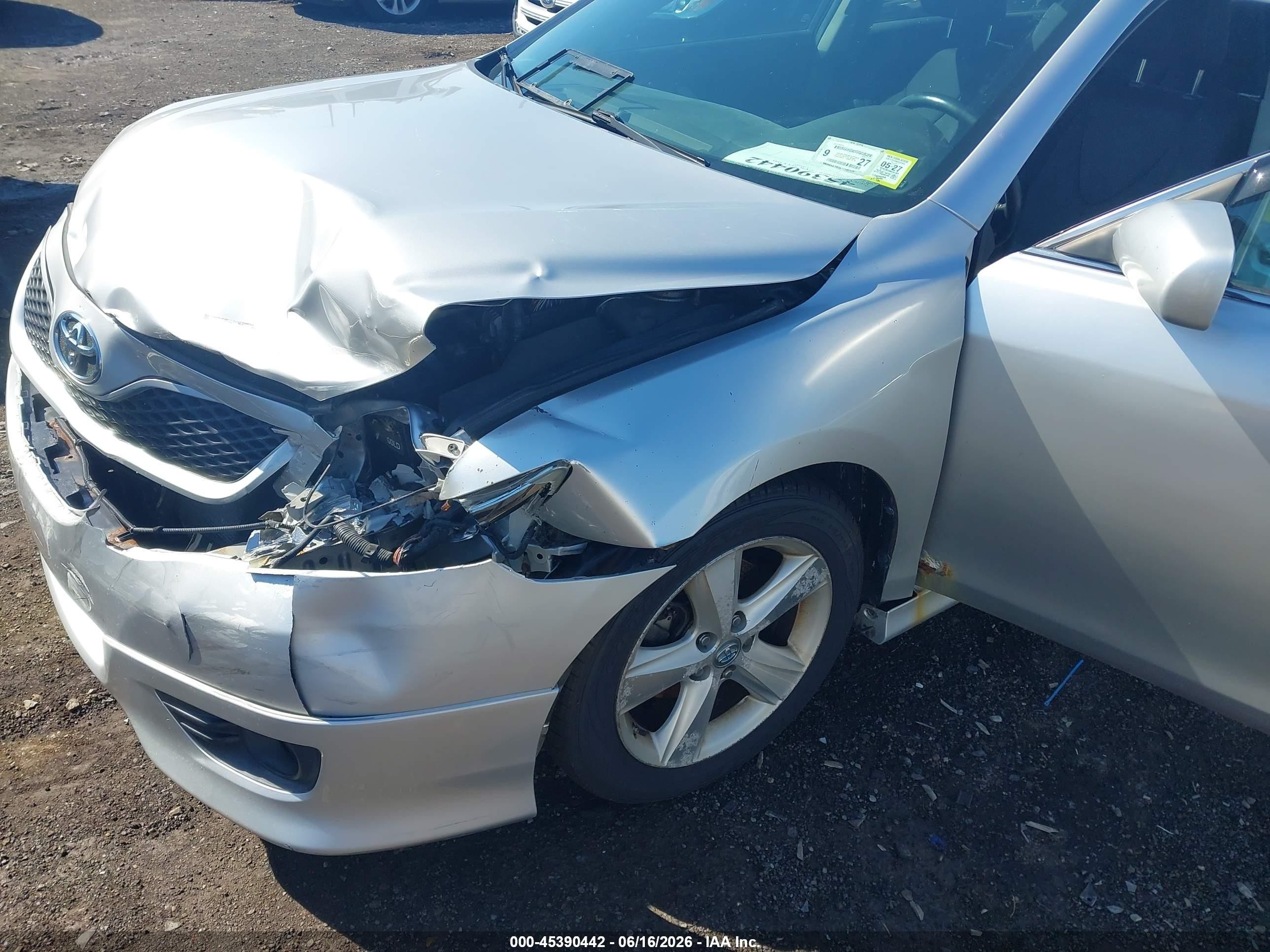 2011 Toyota Camry Se Silver vin: 4T1BF3EK0BU197309