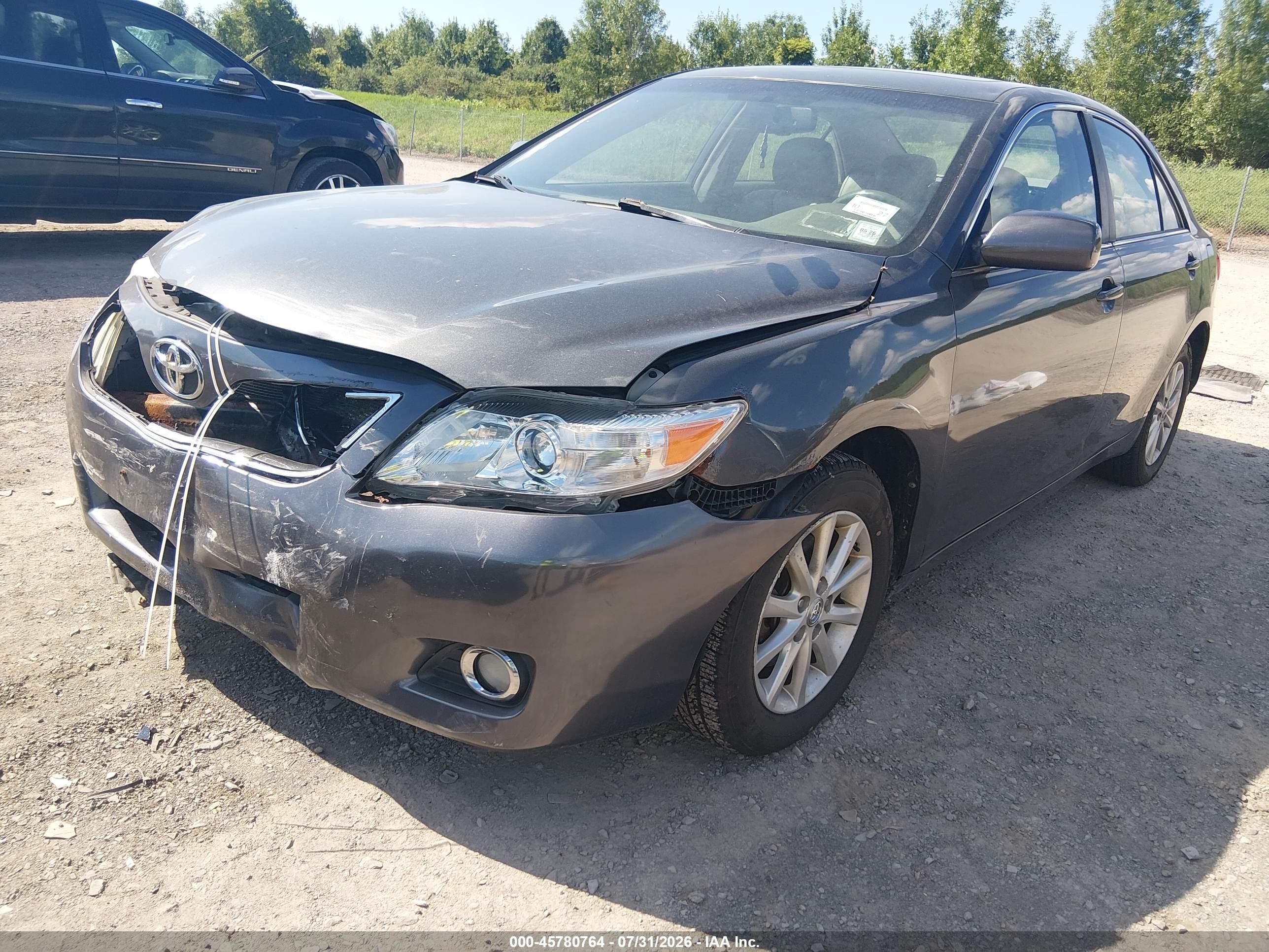 2011 Toyota Camry Xle Gray vin: 4T1BF3EK0BU224010