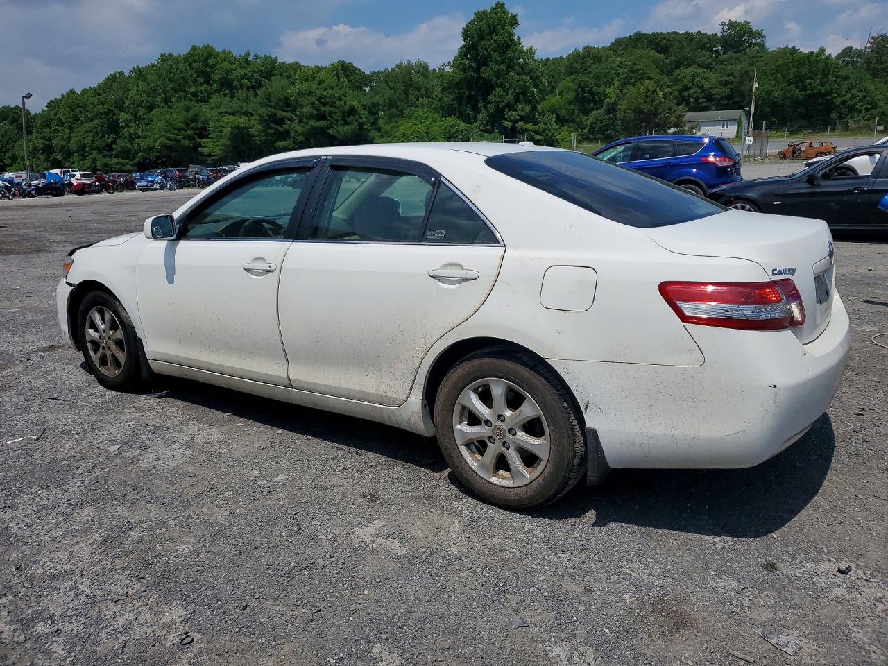 2011 Toyota Camry Le White vin: 4T1BF3EK0BU596902