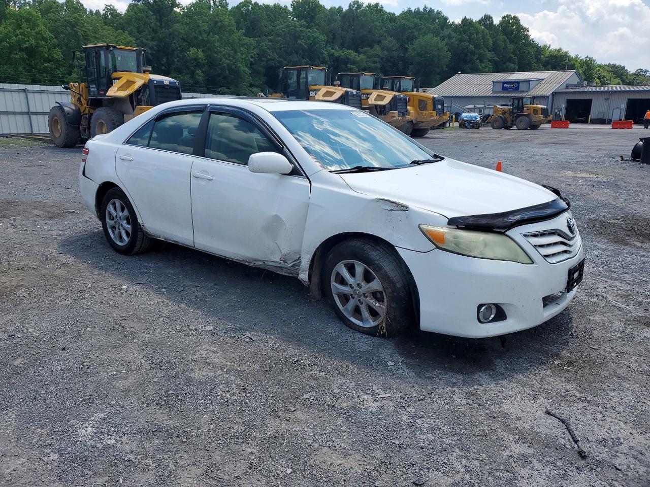 2011 Toyota Camry Le White vin: 4T1BF3EK0BU596902